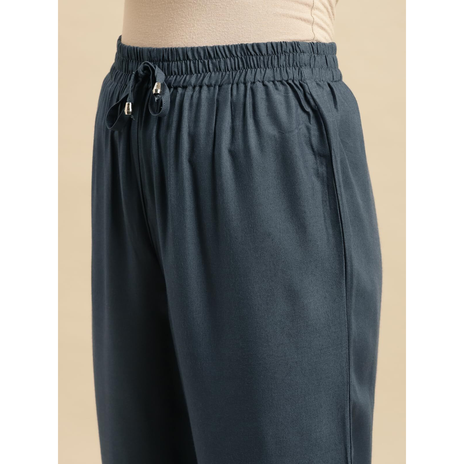 Rangita Women Rayon Light Grey Solid Ankle Length Straight Pant, M