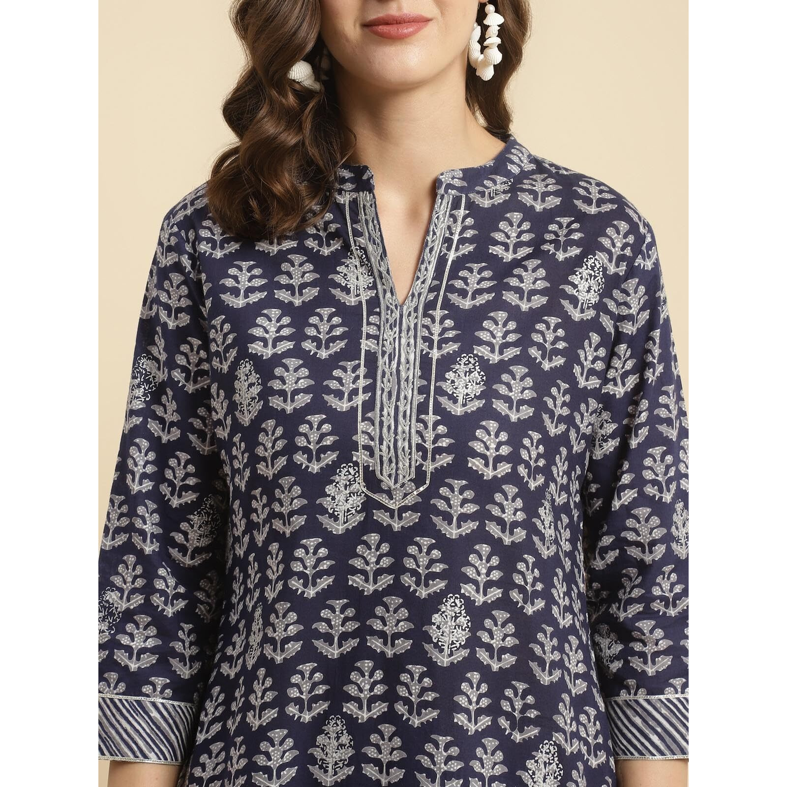 Rangita Women Indigo Cotton Floral Printed Calf Length Straight Kurti With Pants, S