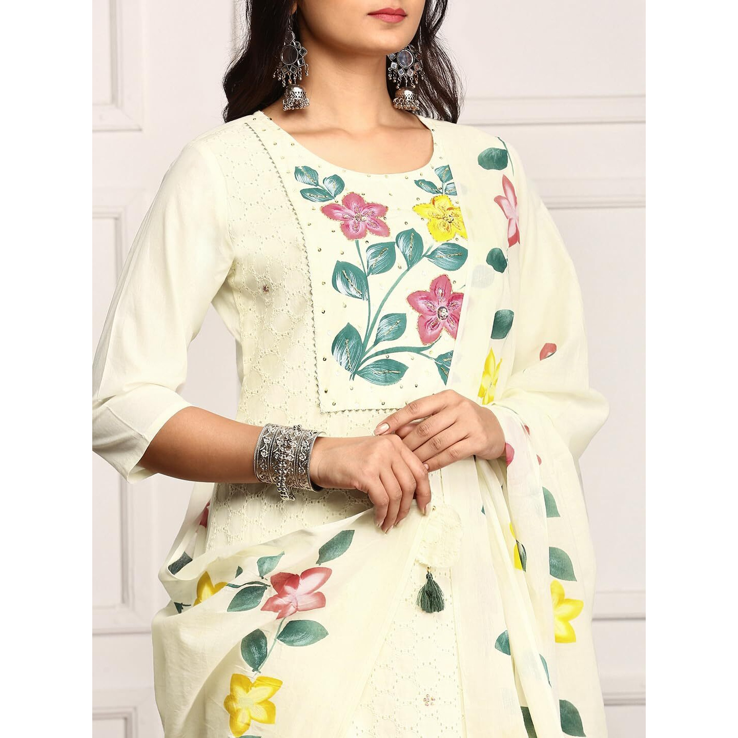 Ishin Women Off White Cotton Kurta Set With Dupatta