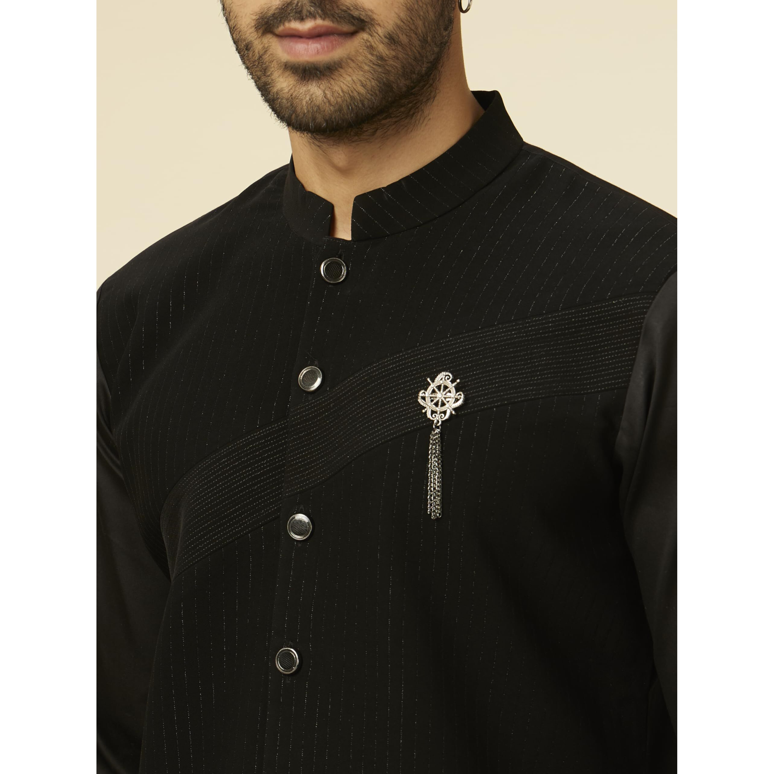 Manyavar Men's Black Striped Patterned Kurta (L)