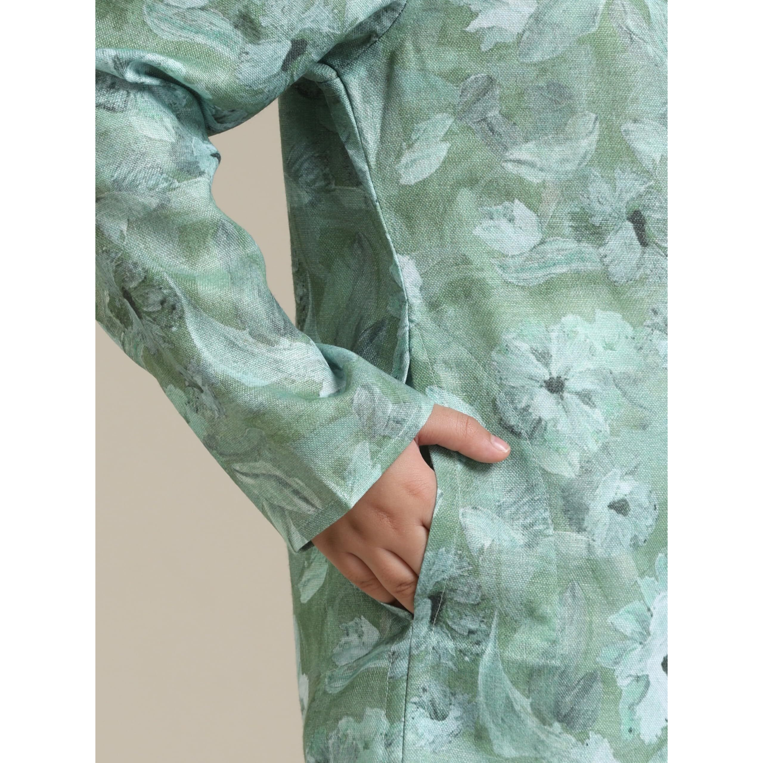 Manyavar Boys Viscose Blend Printed Kurta Pyjama Set (2Pcs)(3-4 Years)