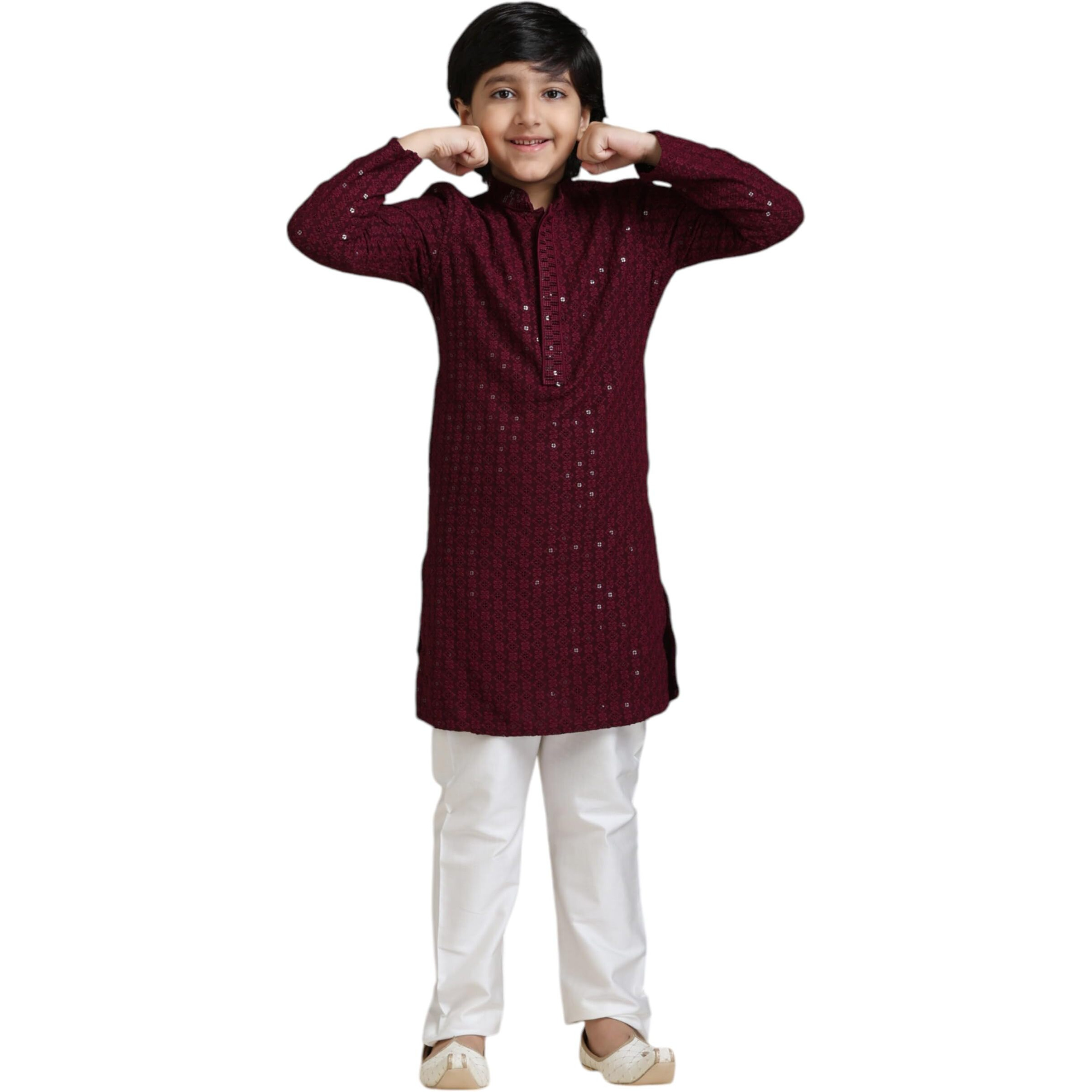 Manyavar Boys Viscose Chikankari Sequined Kurta Pyjama Set (2Pcs)(4-5 Years)