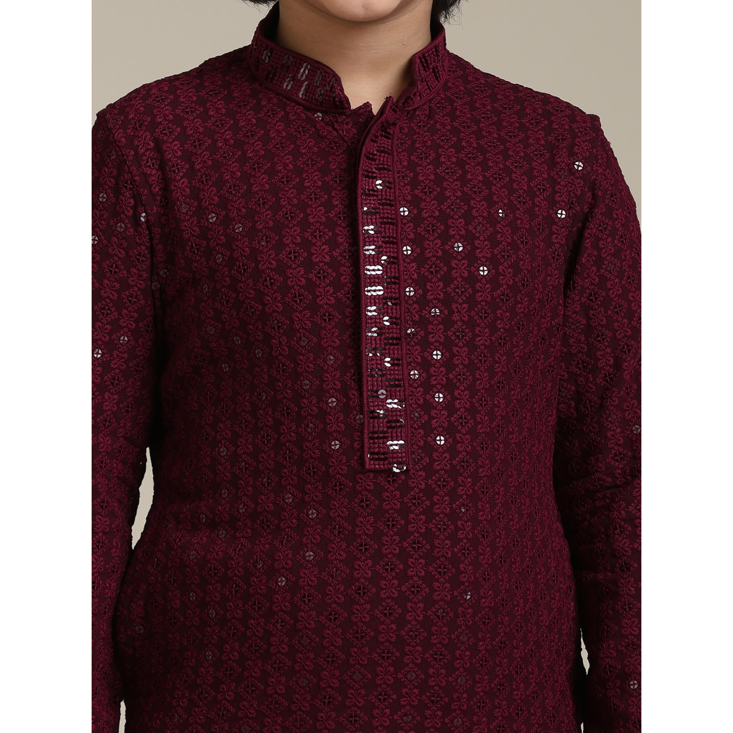 Manyavar Boys Viscose Chikankari Sequined Kurta Pyjama Set (2Pcs)(4-5 Years)