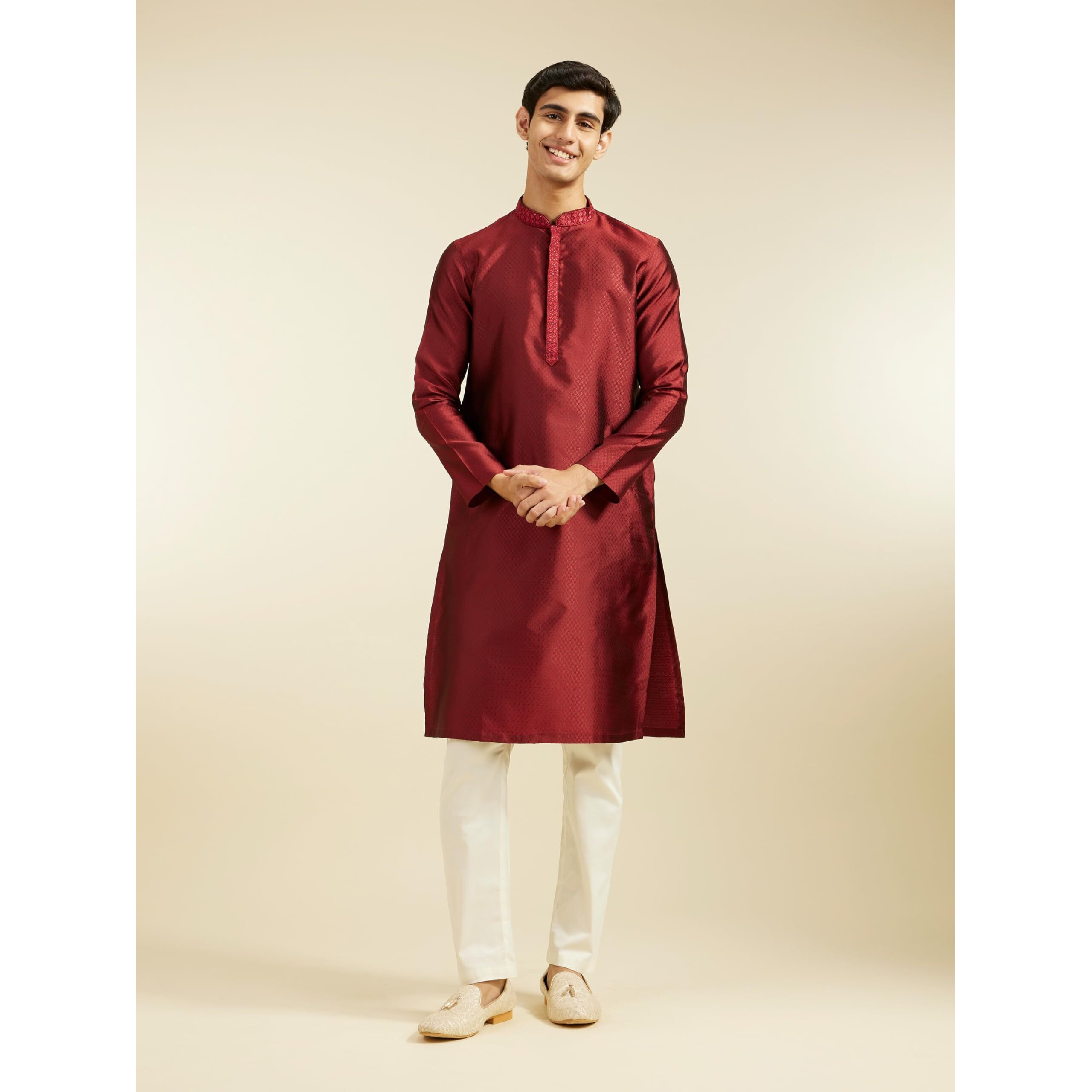 Diwas By Manyavar Men's Art Silk Thread Work Kurta (Maroon,L)