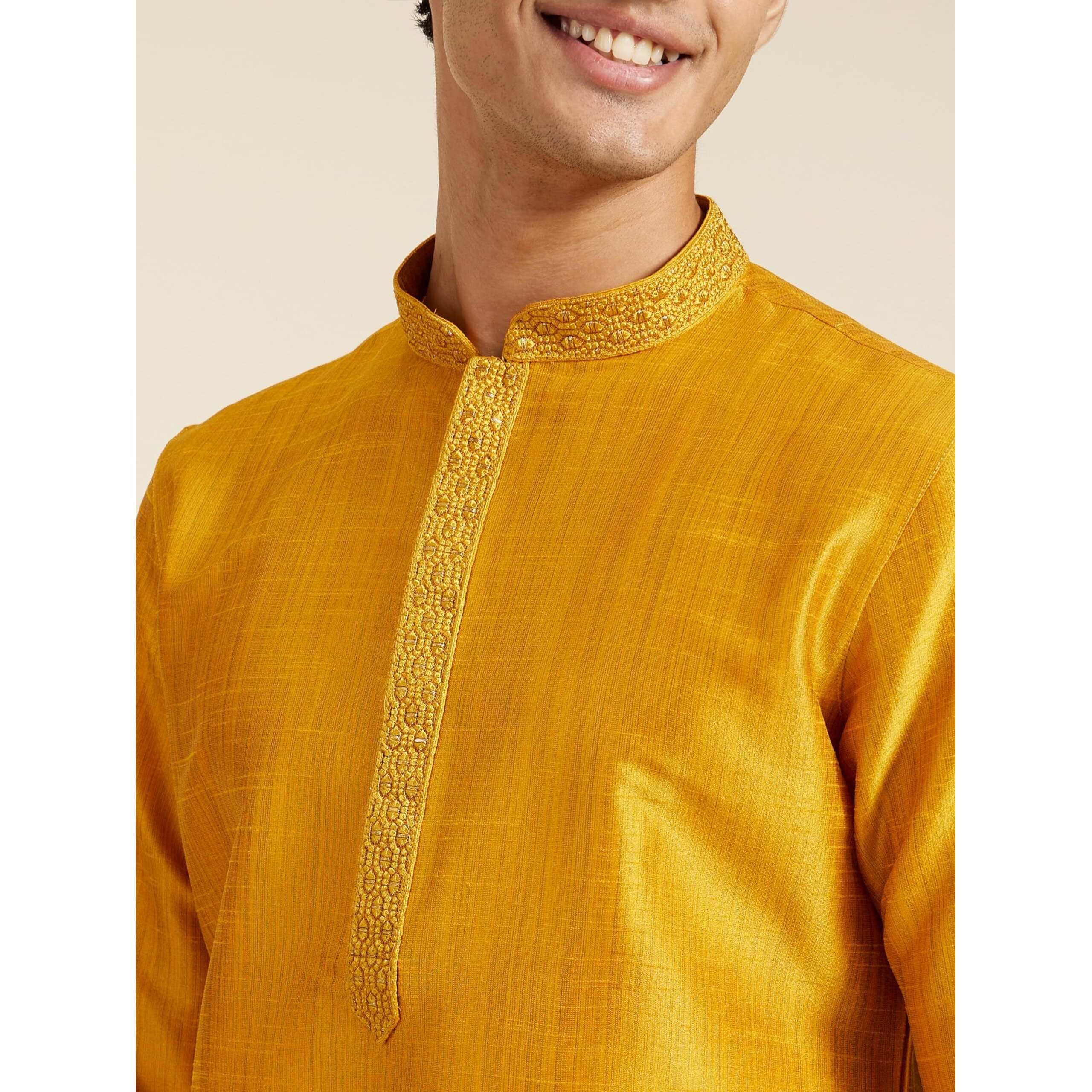 Diwas By Manyavar Men's Art Silk Solid Kurta (Mustard,M)
