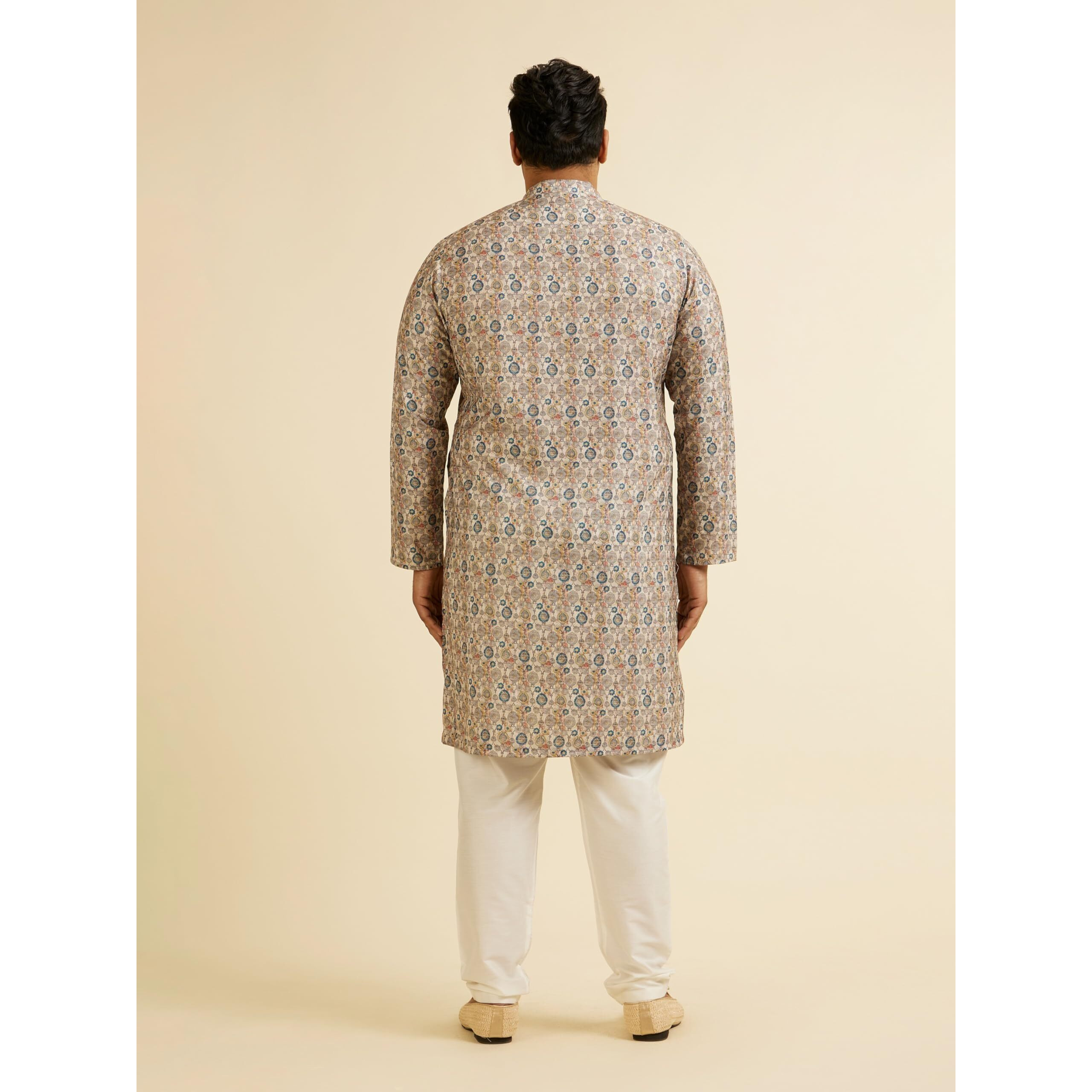 Manyavar Men's Cotton Blend Self-Design Kurta (Beige,05Xl)