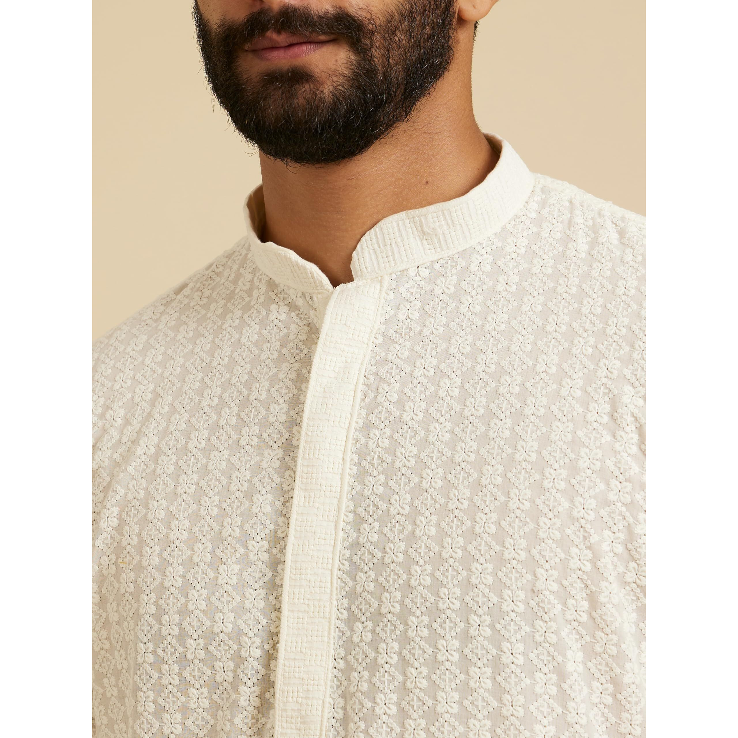 Manyavar Men's Cotton Blend Traditional Chikankari Kurta Pyjama Set (White,M)