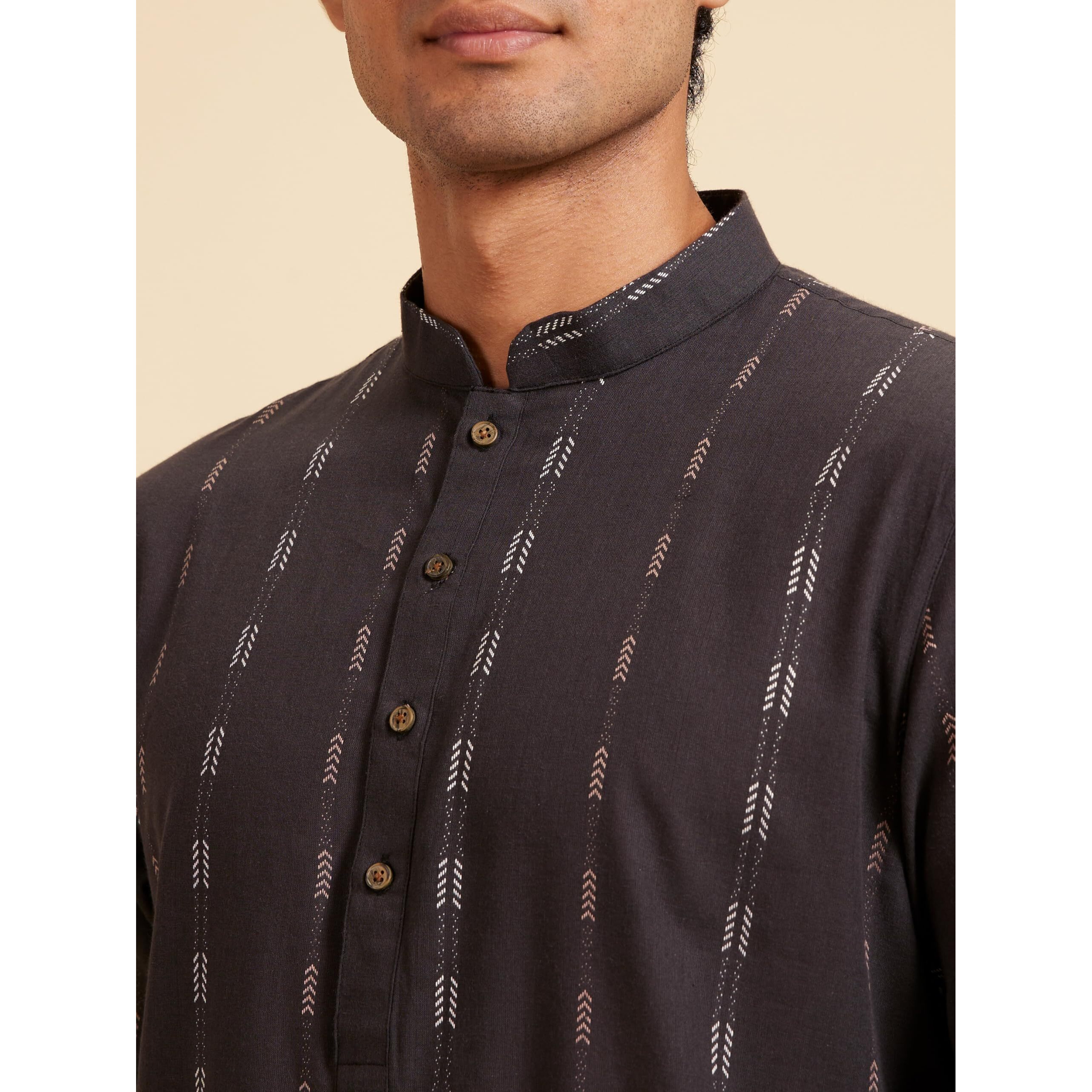 Diwas By Manyavar Men's Cotton Thread Embroidery Kurta (Black,S)