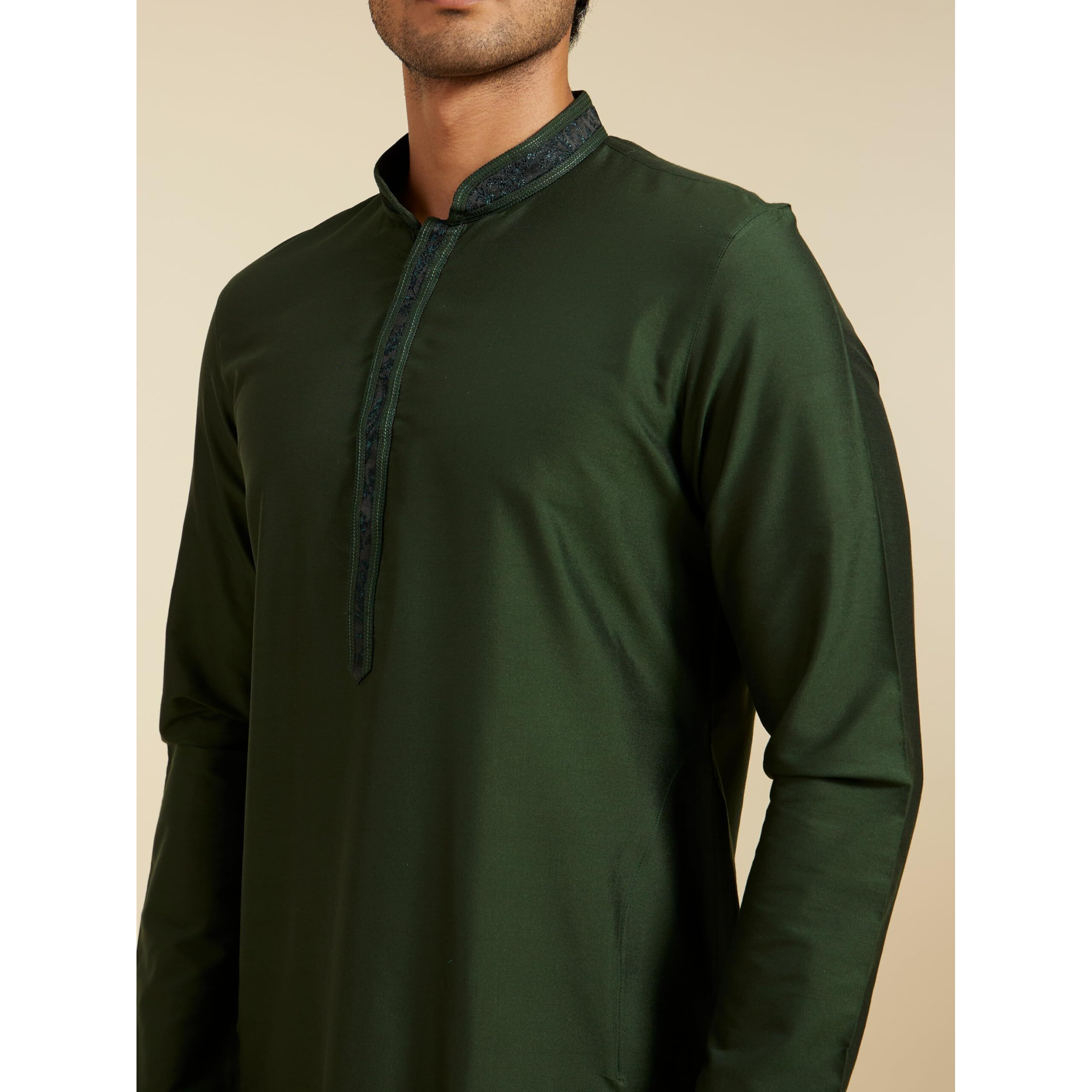 Diwas By Manyavar Men's Viscose Blend Solid Kurta (Dark Green,L)