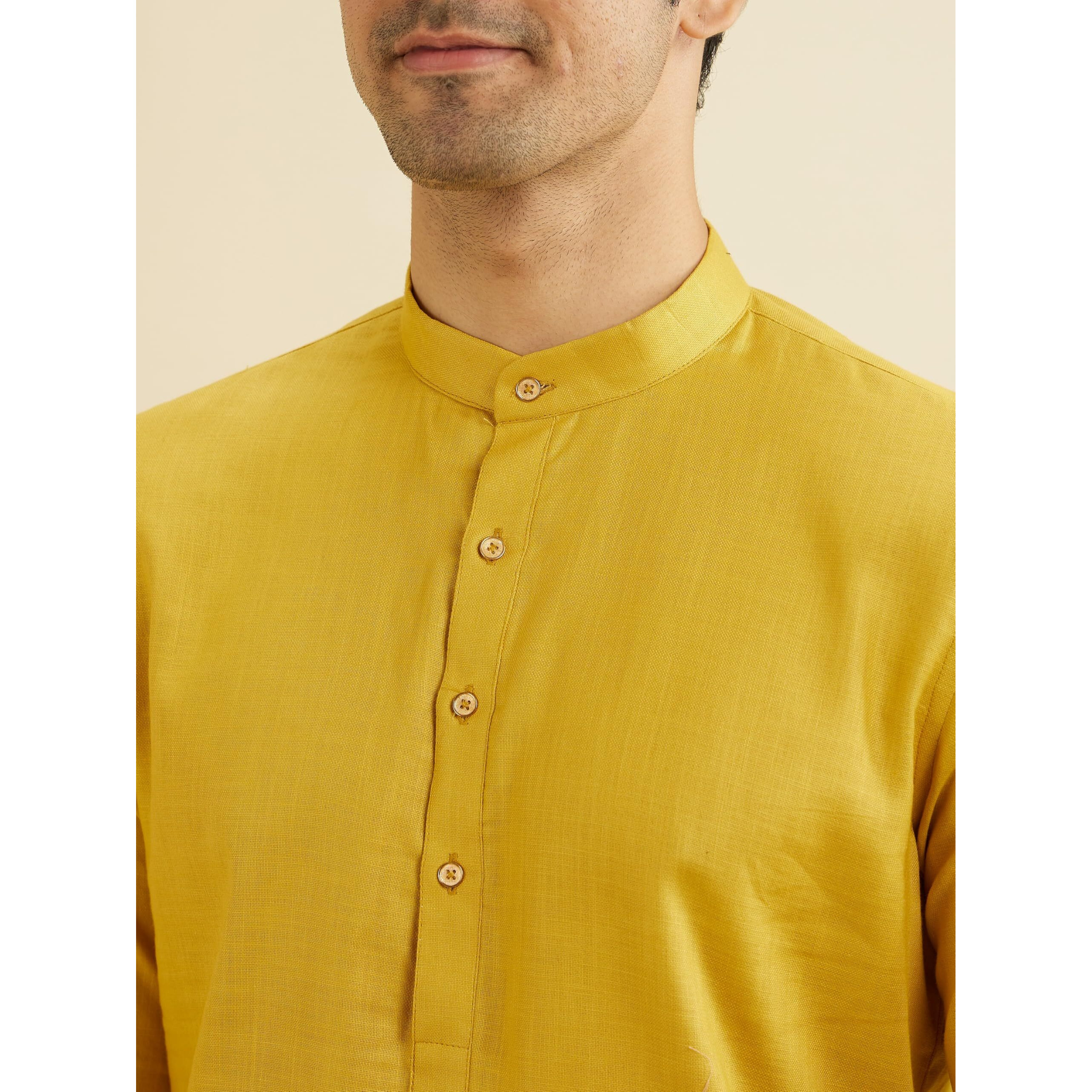 Manyavar Men's Cotton Solid Kurta (Mustard,L)