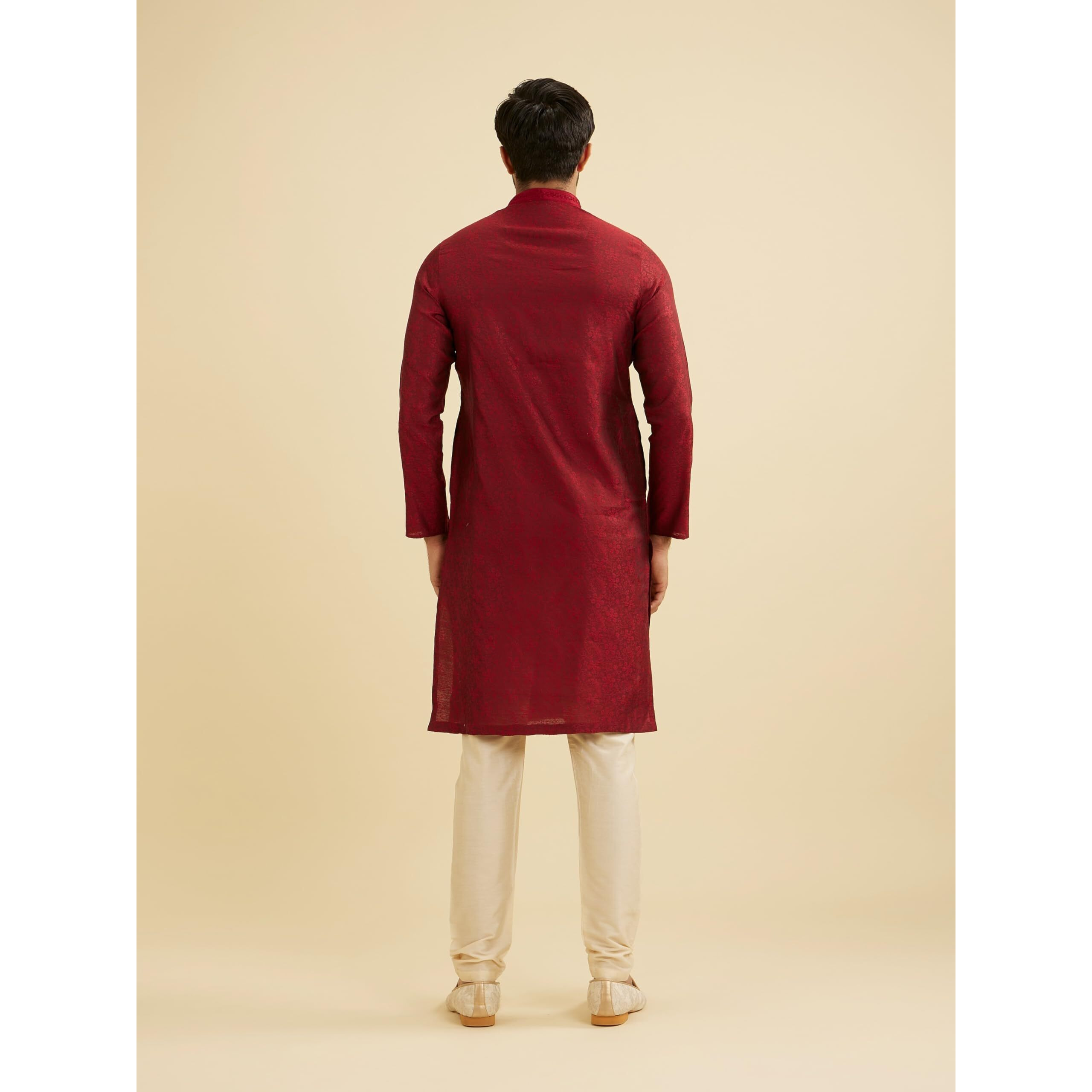 Manyavar Men's Viscose Blend Thread Embroidery Kurta Pyjama Set (Maroon,L)