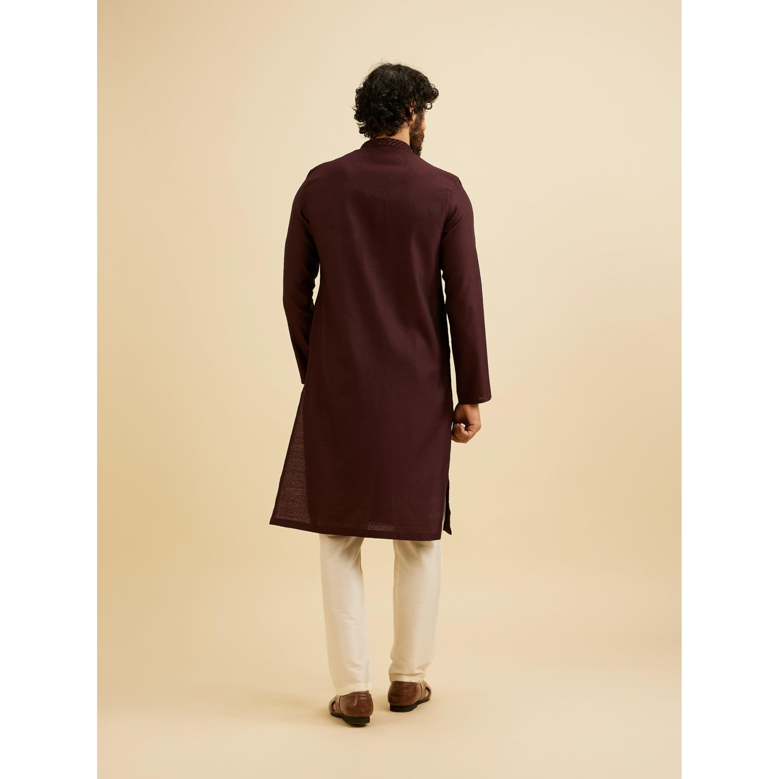 Manyavar Men's Viscose Blend Neck Embroidery Kurta Set (Wine,S)