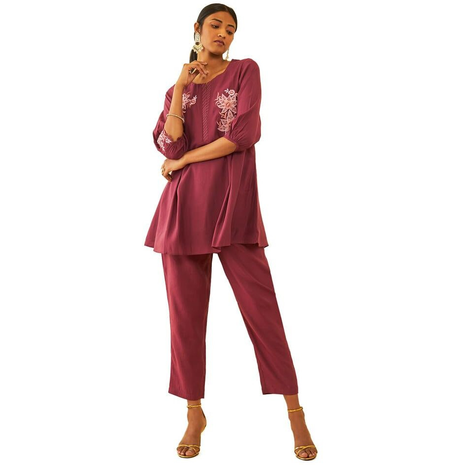 Soch Womens Onion Pink Muslin Embroidered Co-Ord Set With Thread Work