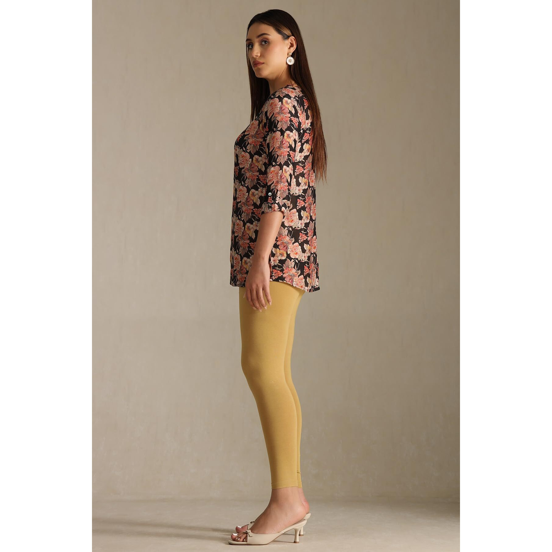 Soch Women Gold Cotton Leggings