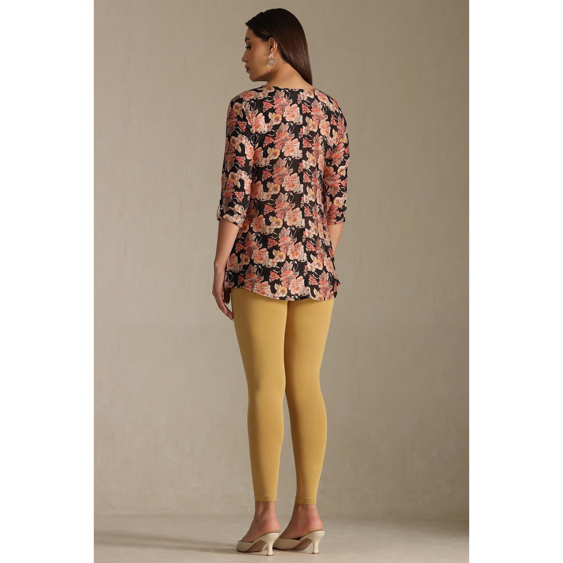 Soch Women Gold Cotton Leggings