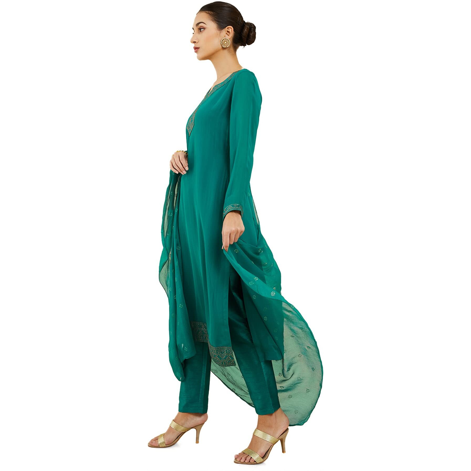 Soch Women Blue Solid Georgette Suit Set