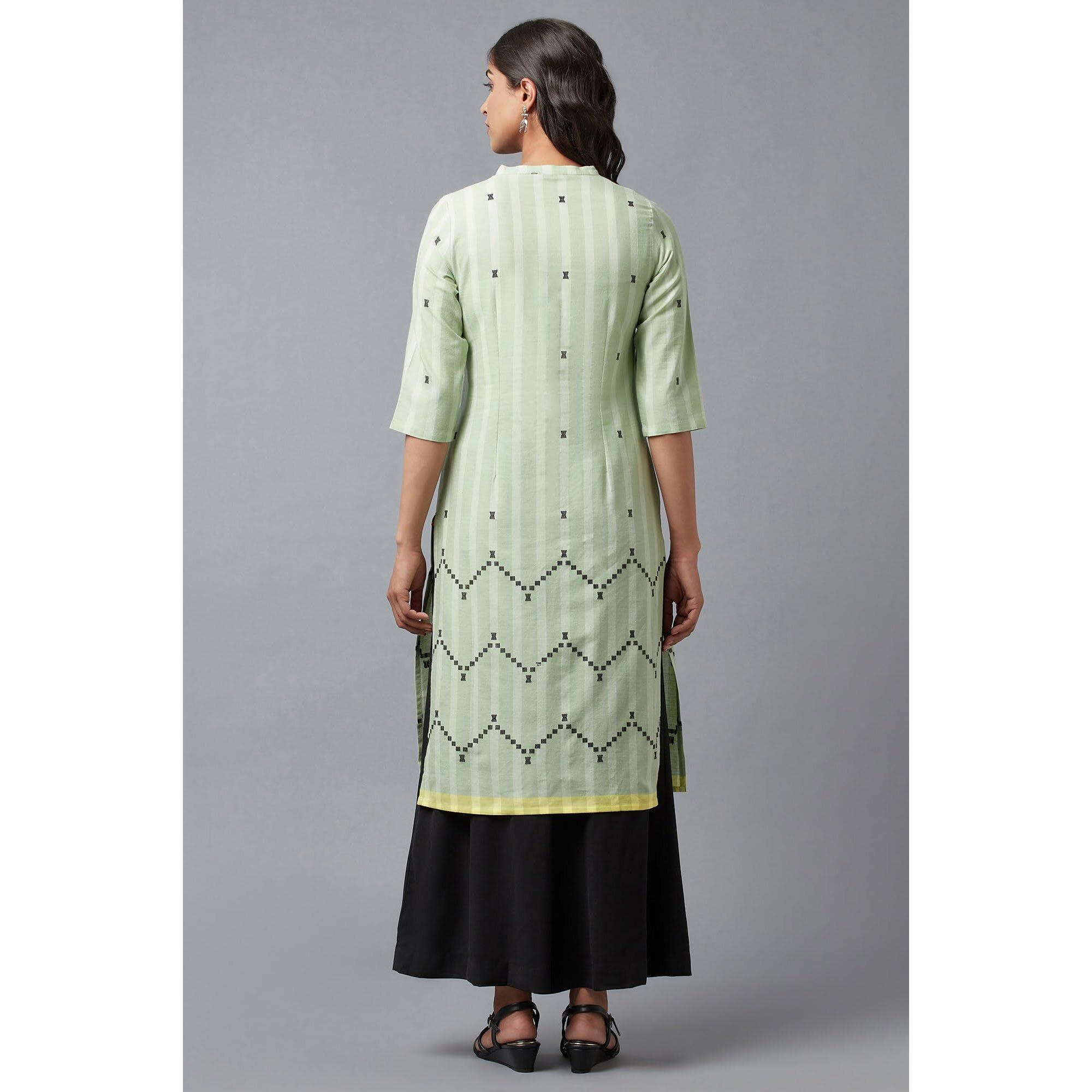 W For Woman Cotton Green Printed V-Neck Straight Kurta_22Few17458-312208_M