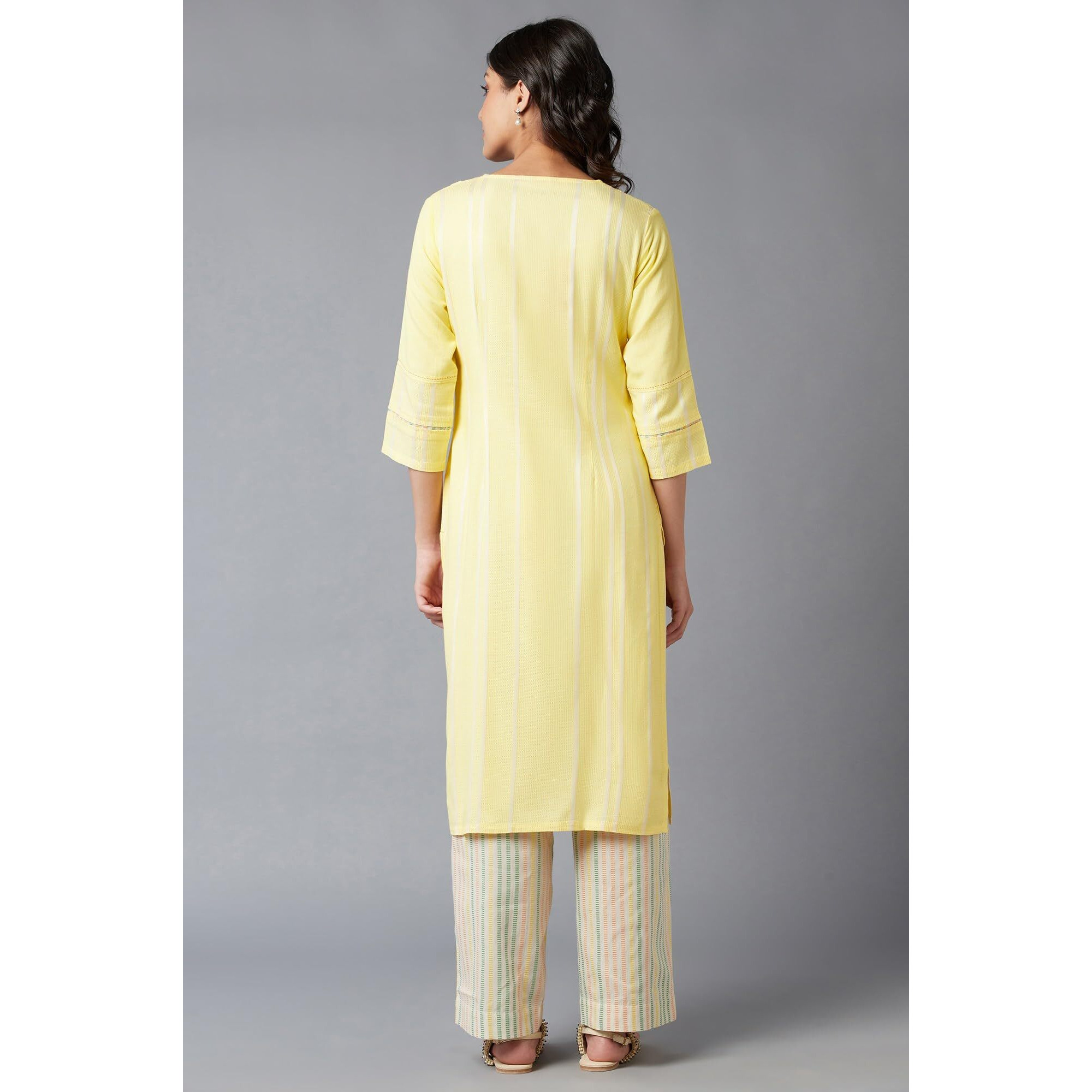 W For Woman Light Yellow V-Neck Kurta With Princess Seam Inserts_22Few17466-312198_Xl