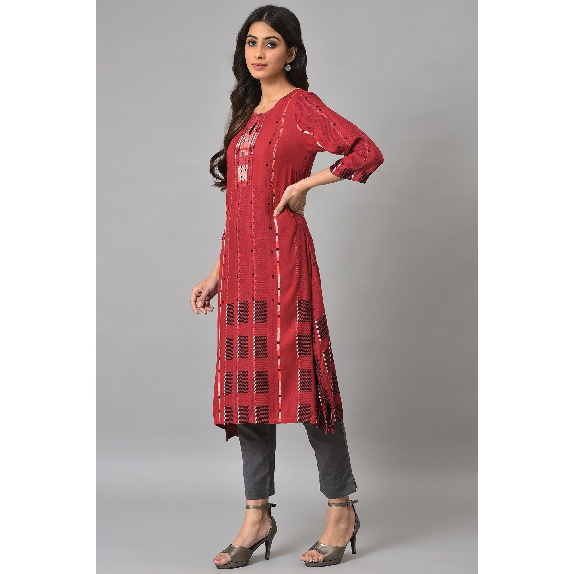 W For Woman Women's Viscose Regular Kurta (22Few17579-312192_Dark Red_S)