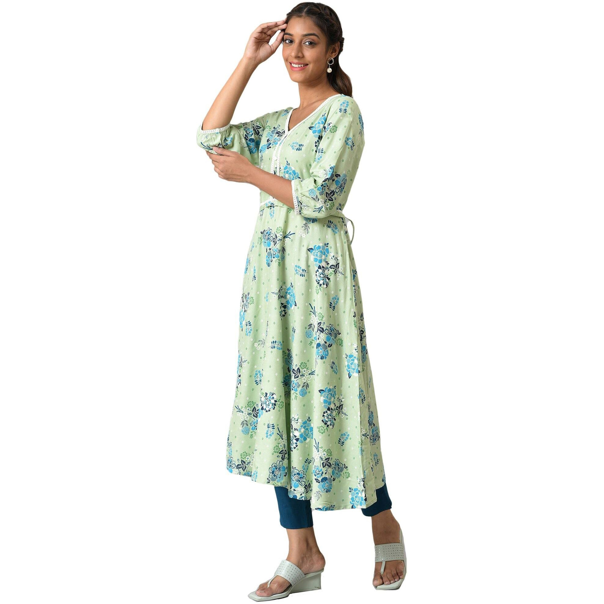 Aurelia Women's Viscose Regular Kurta (22Aua13369-505802_Green