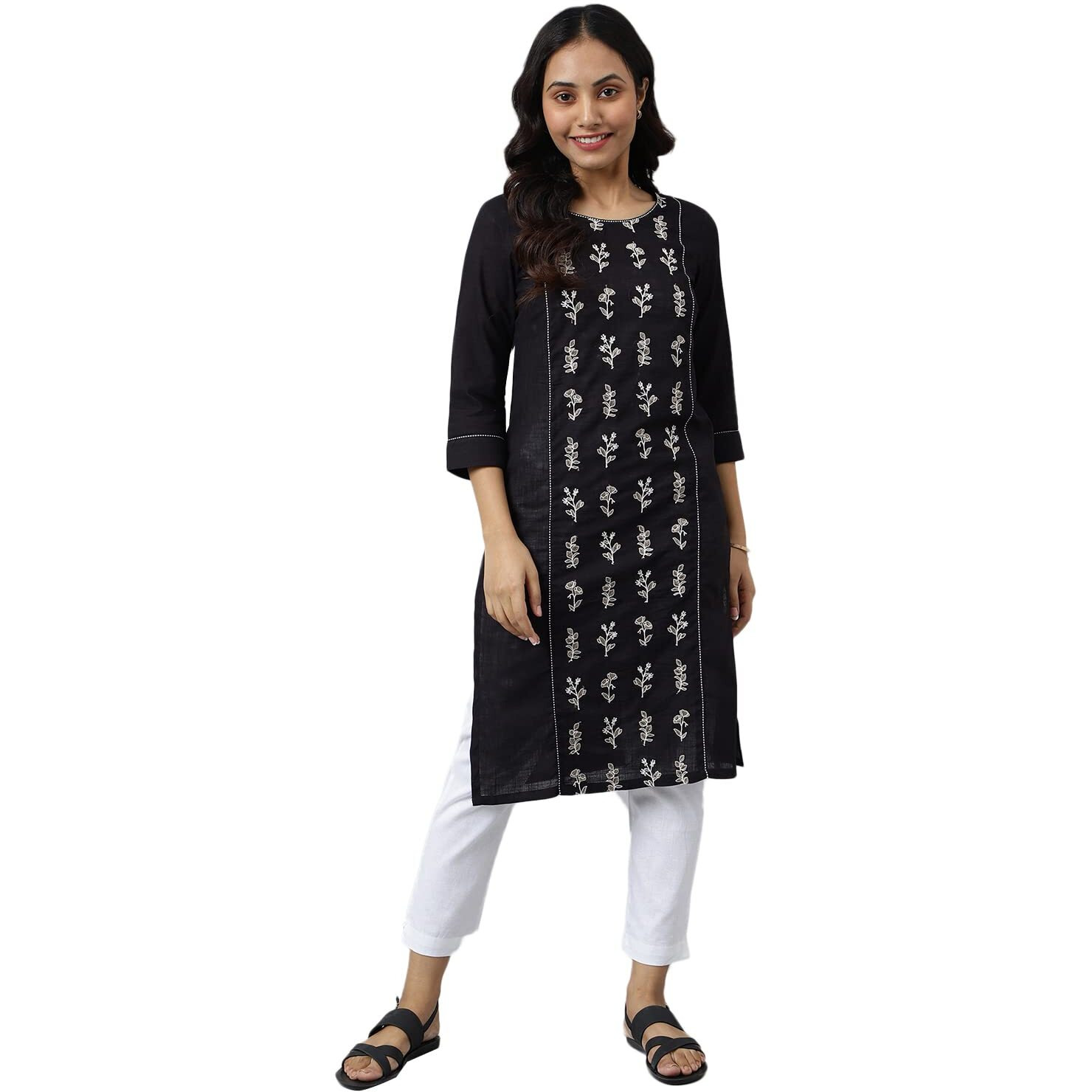 Aurelia Women's Cotton Black Solid Round Neck Straight Kurta_22Aua13344-604577_M