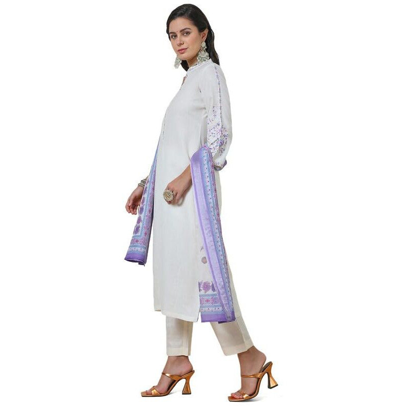 Soch Womens Off White Silk Blend Embroidered Suit Set With Thread Work