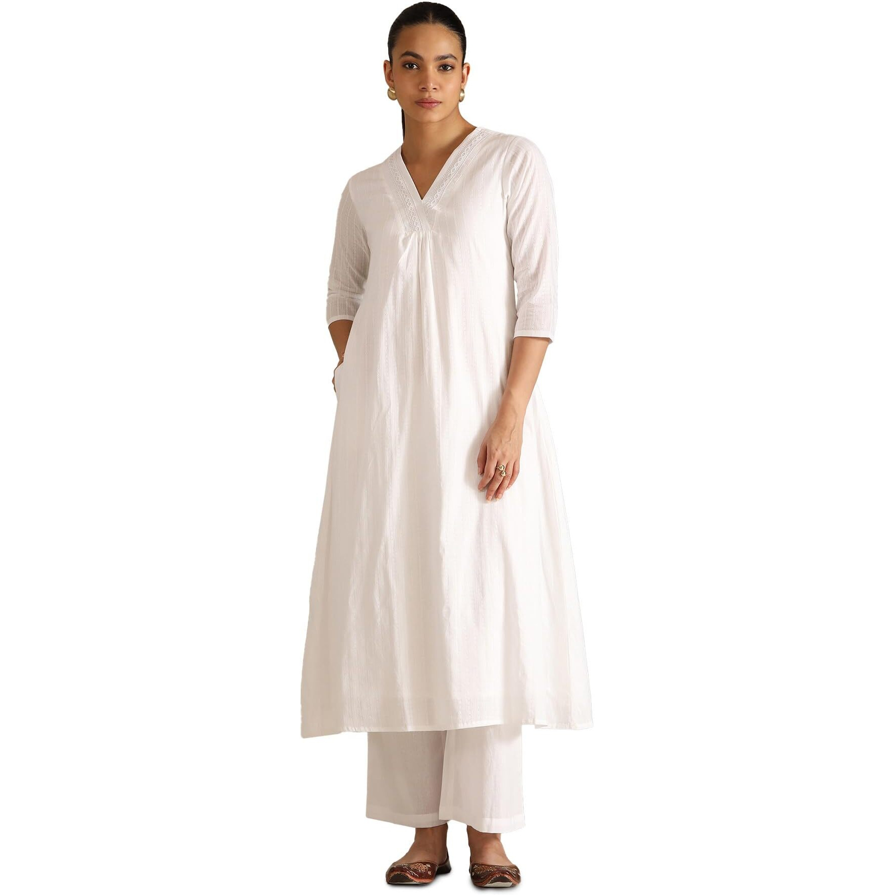 Soch Women's Cotton Dobby Kurta Set (Cws5Ks10846_White
