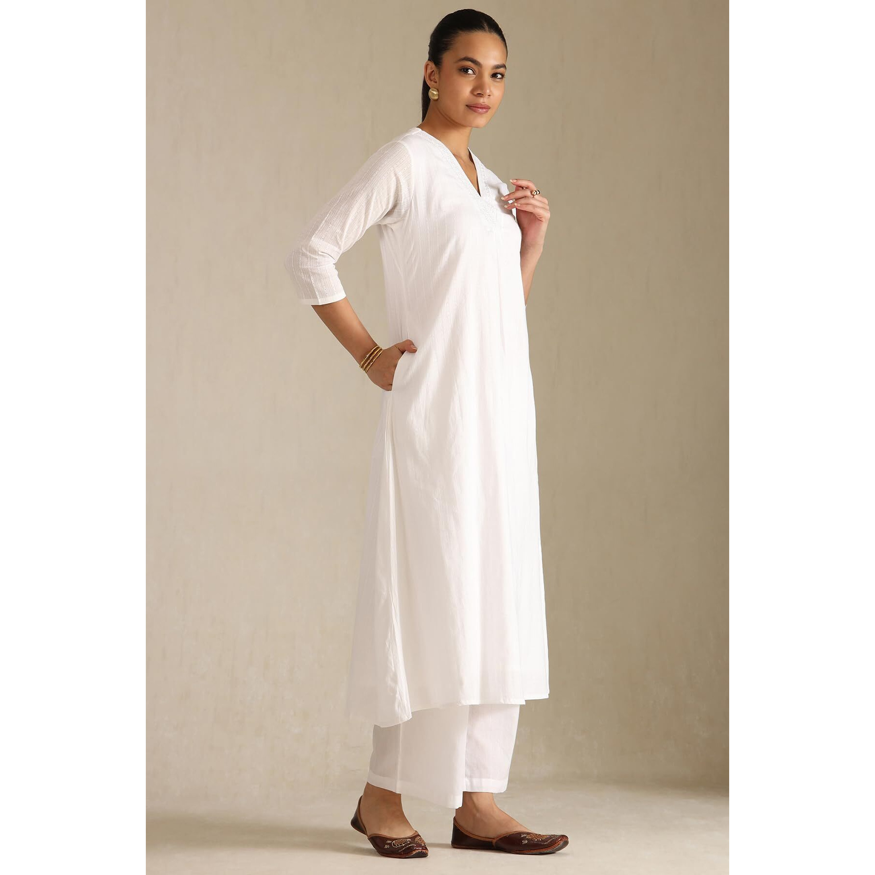 Soch Women's Cotton Dobby Kurta Set (Cws5Ks10846_White