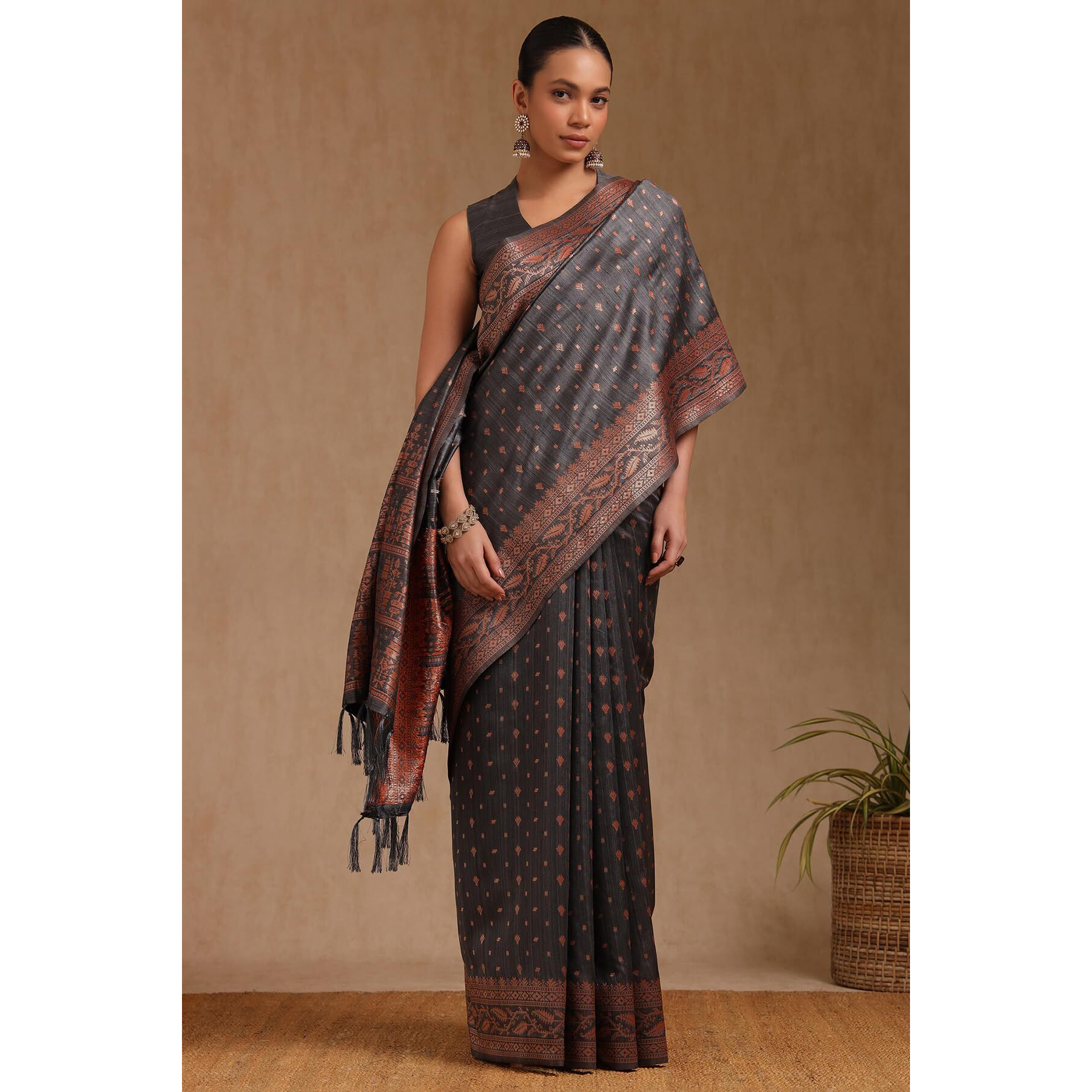 Soch Womens Grey Tussar Woven Design Saree