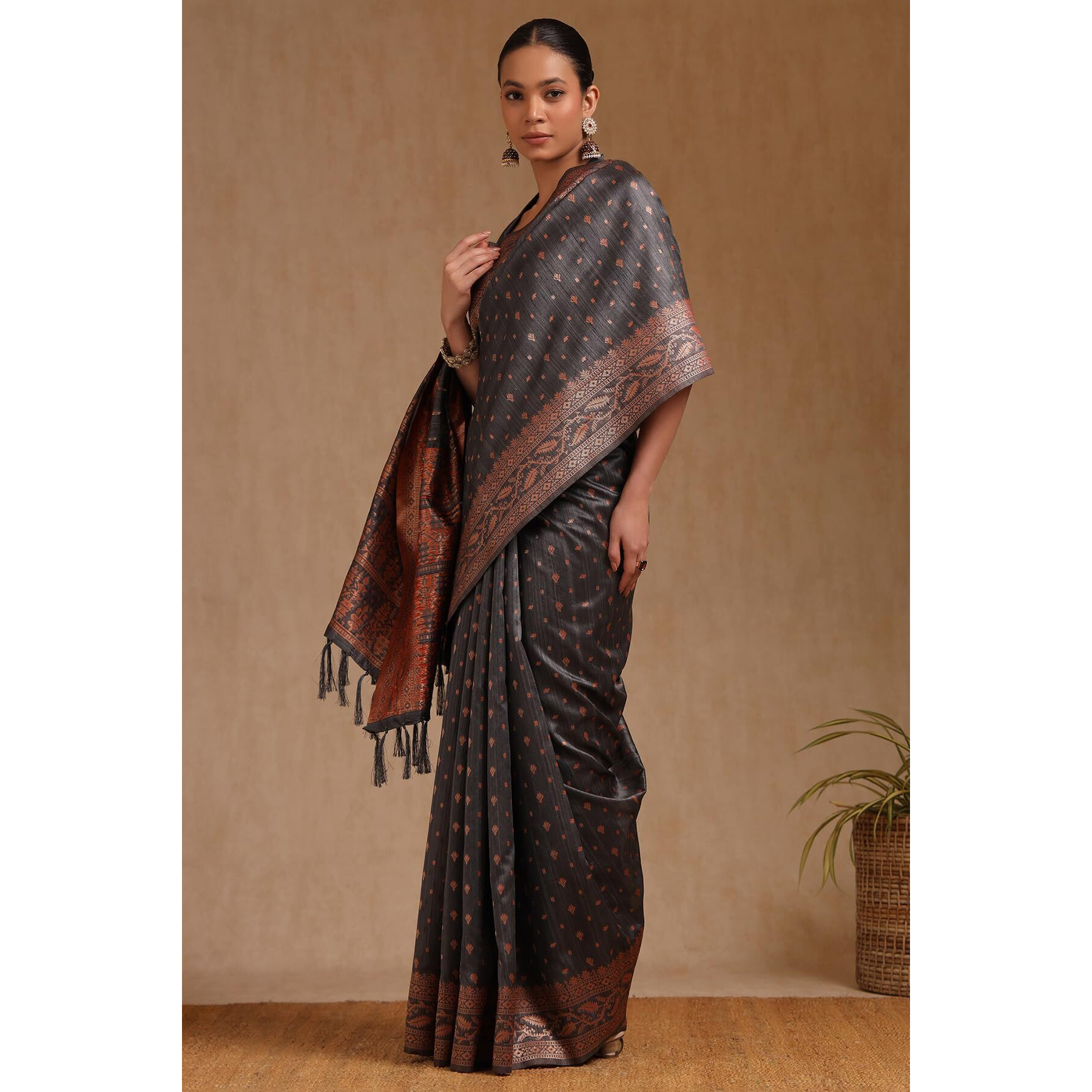 Soch Womens Grey Tussar Woven Design Saree
