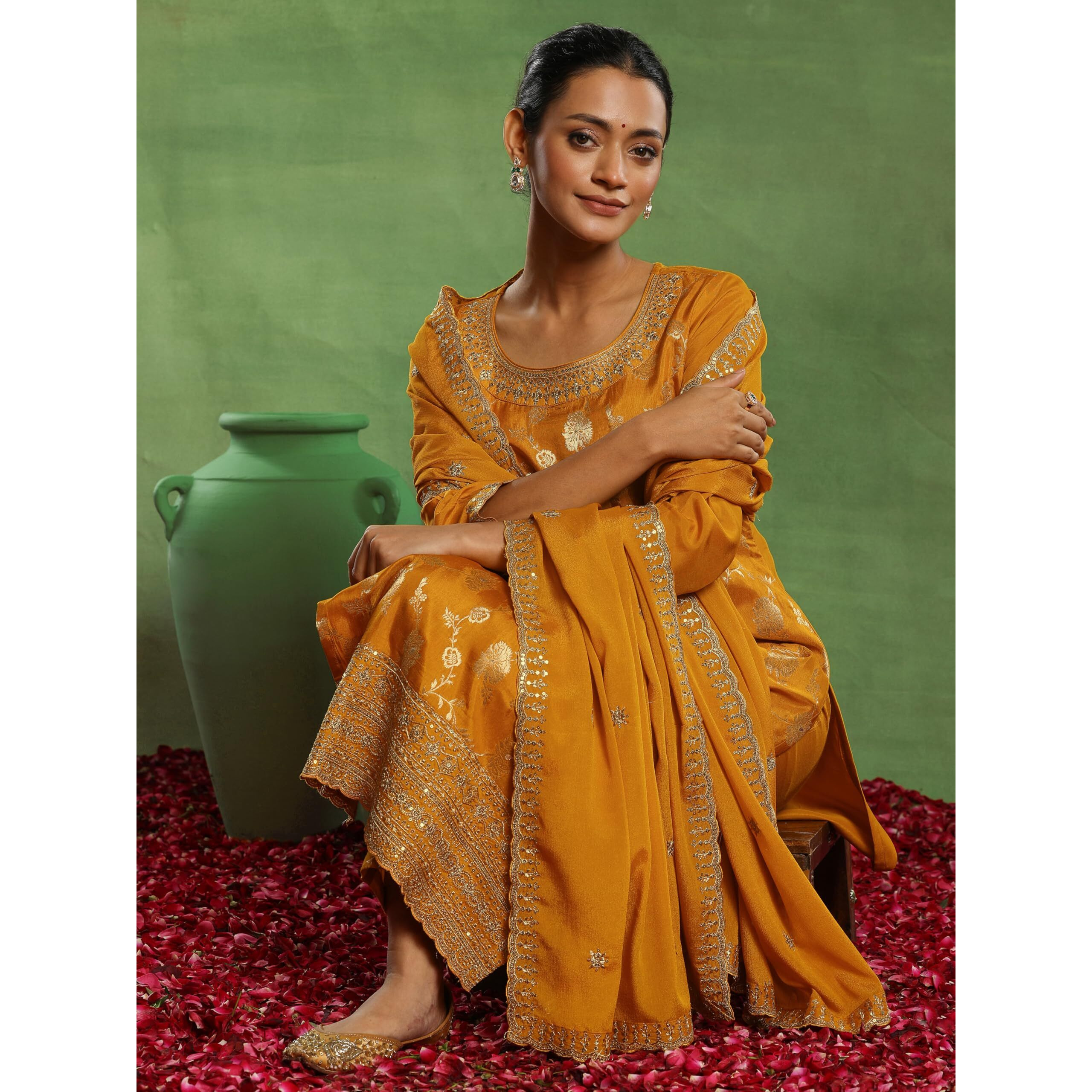 Libas Women's Silk Blend Kurta Set (48594