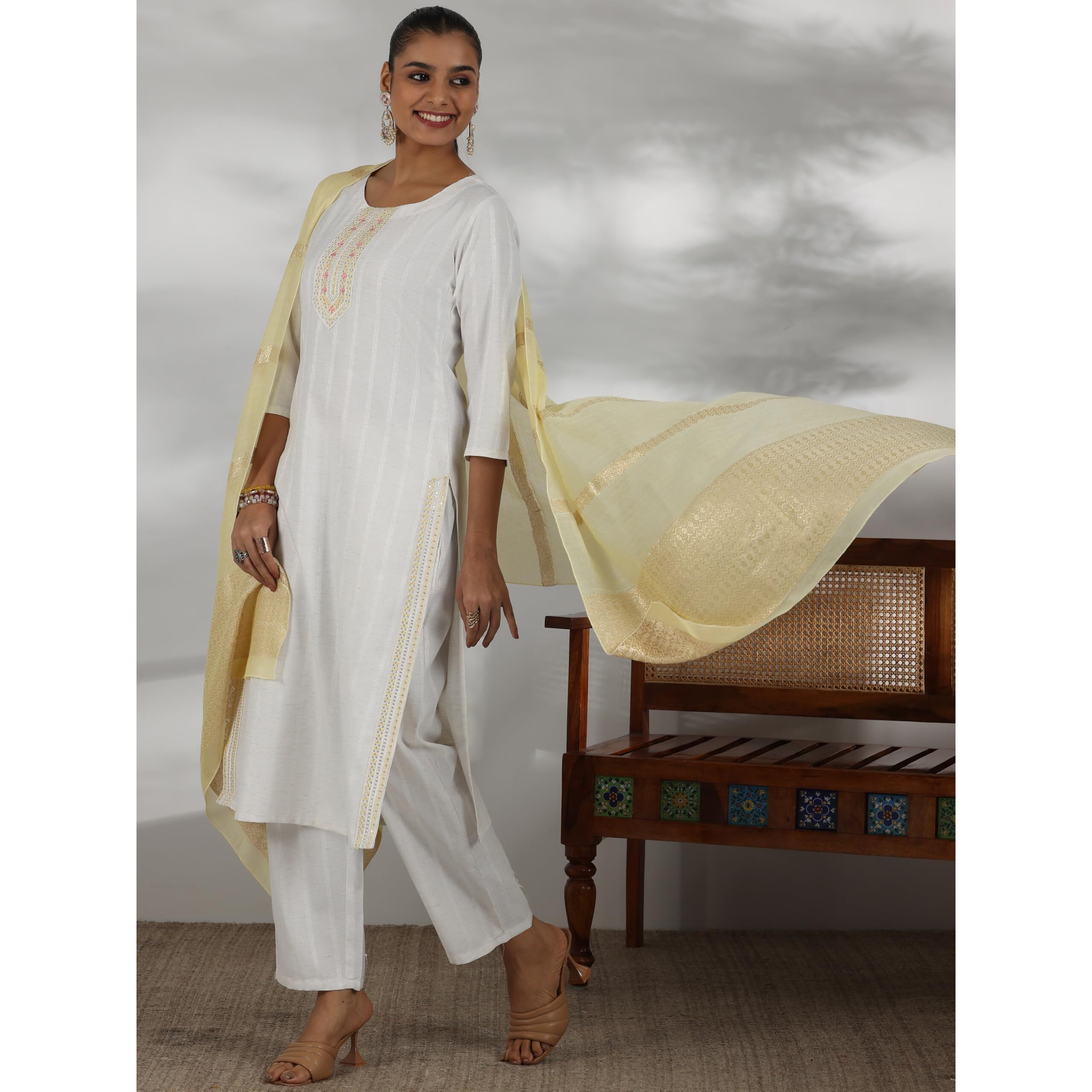 Libas Women's Cotton Blend Kurta Set (27887_Off White