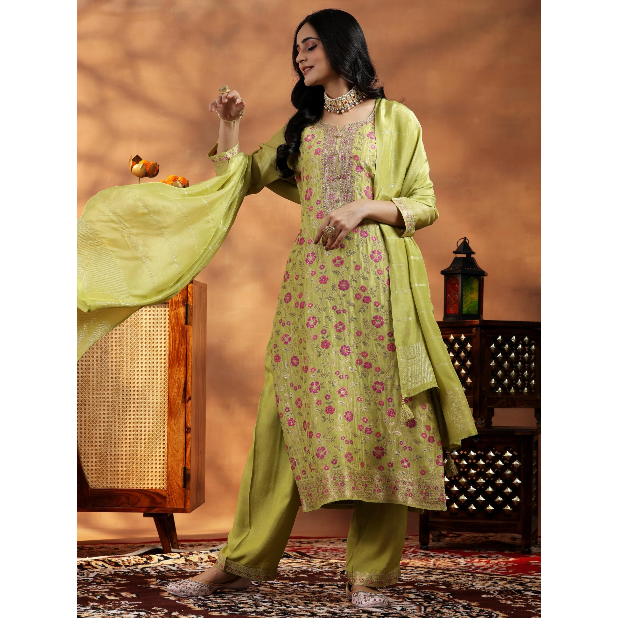 Libas Women's Silk Blend Kurta Set (48854