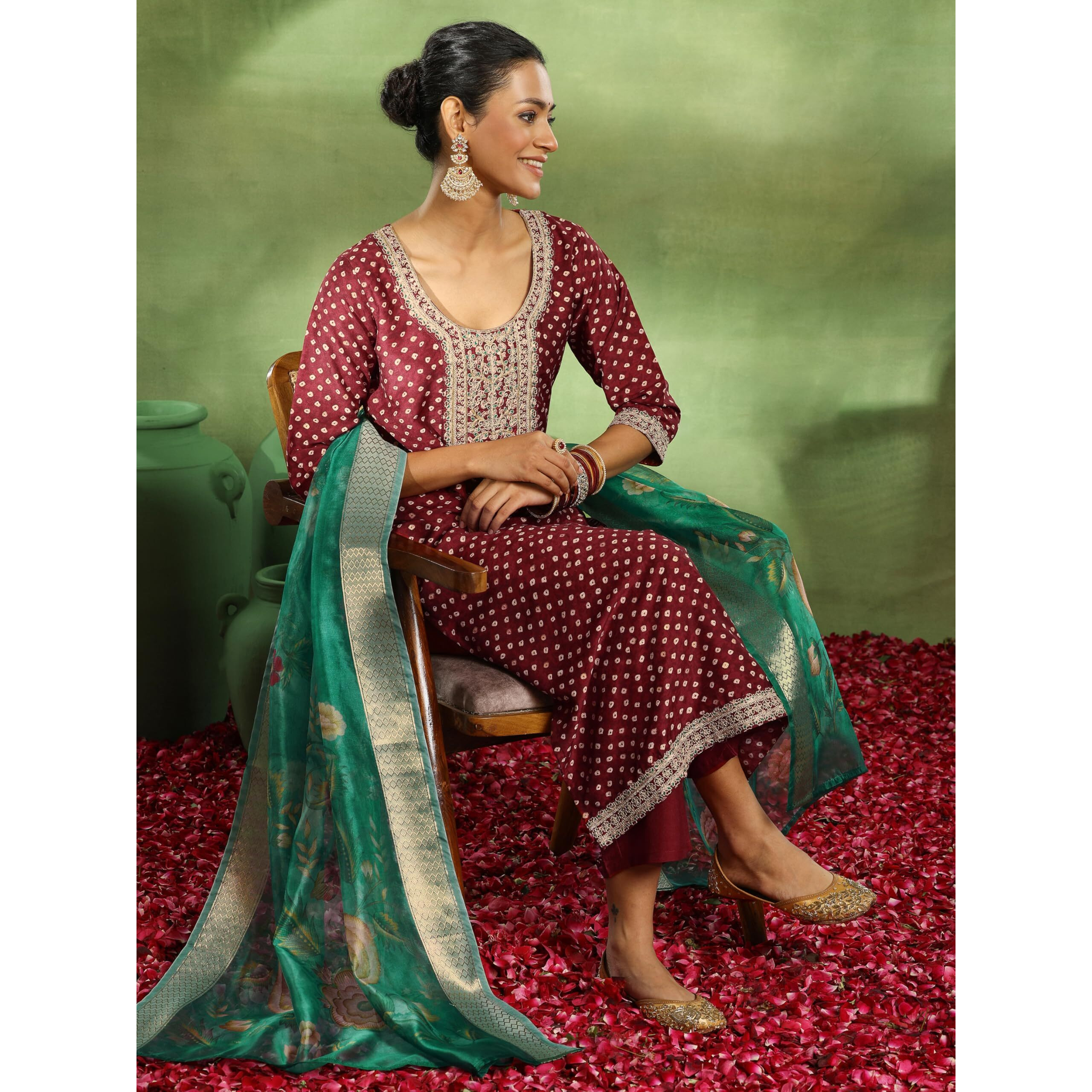 Libas Women's Silk Blend Kurta Set (49271