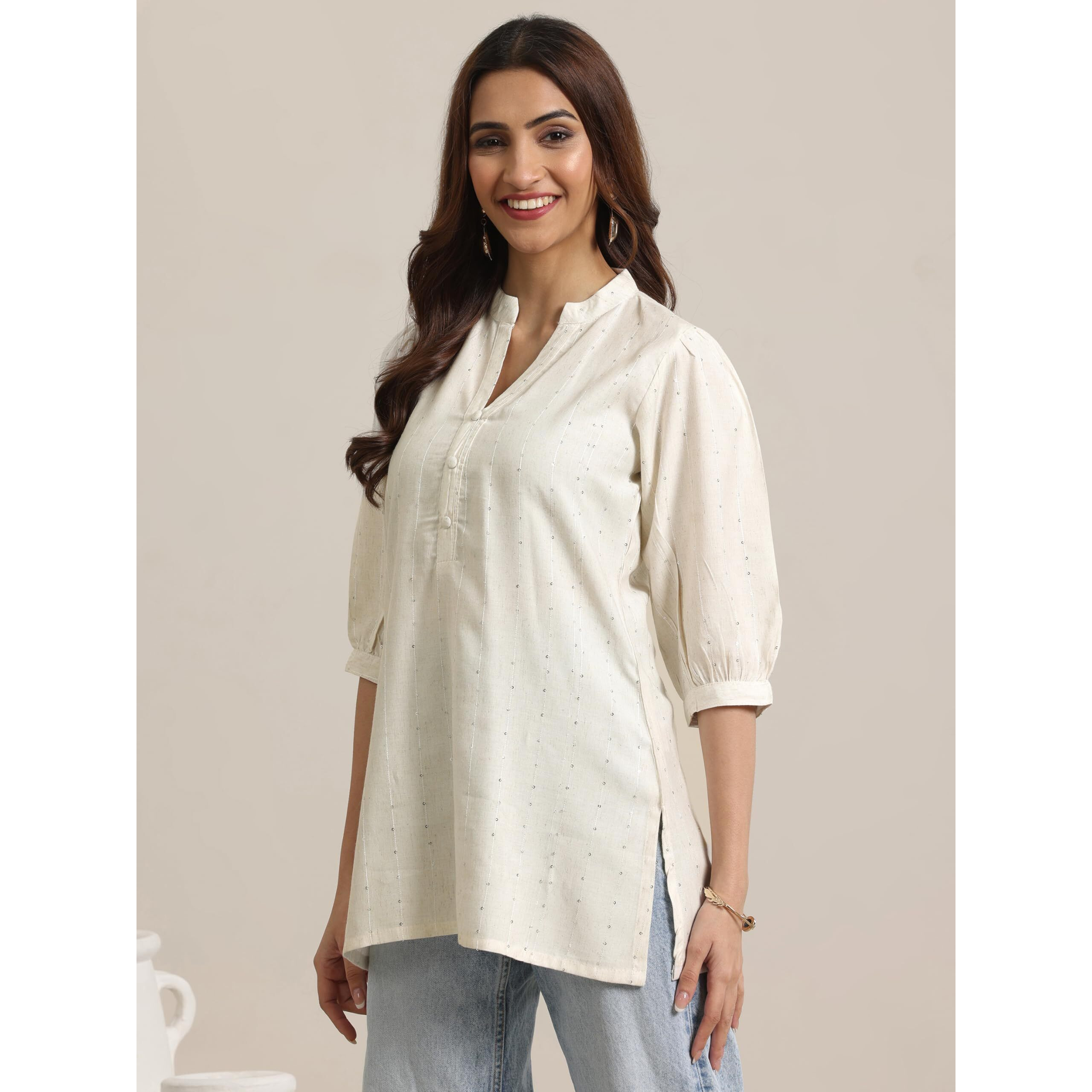 Libas Women's Cotton Blend Woven Design Straight Kurti (26910R Off White