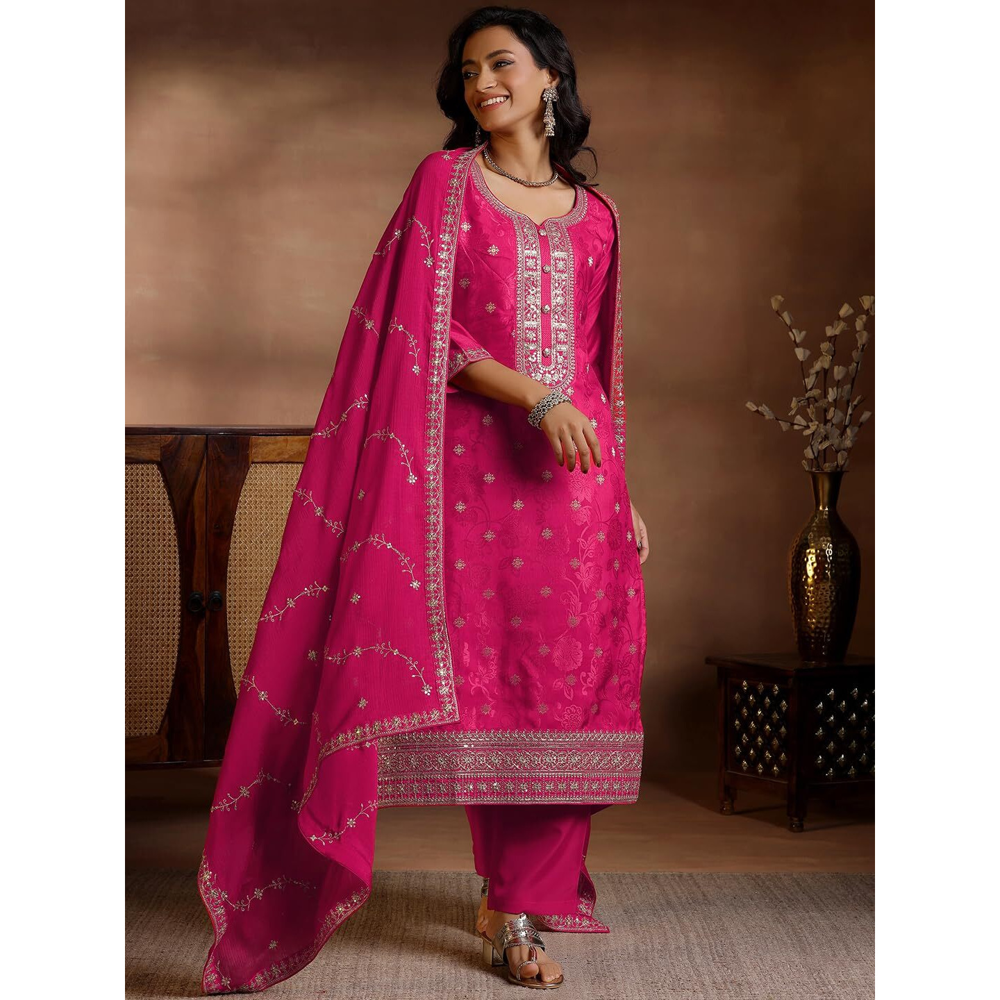 Libas Women's Silk Blend Kurta Set (277070R