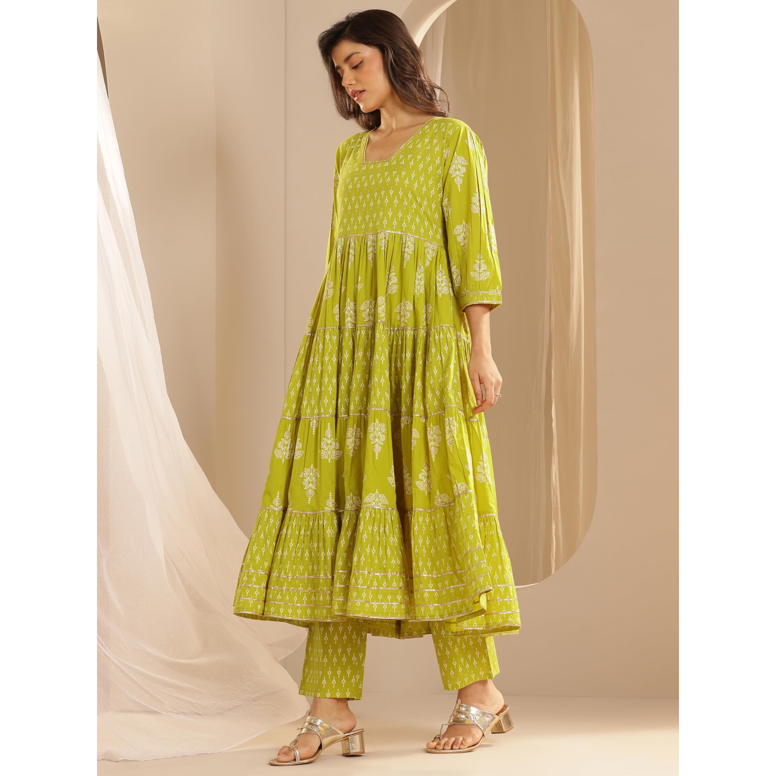 Libas Women's Cotton Blend Kurta Sets (400651