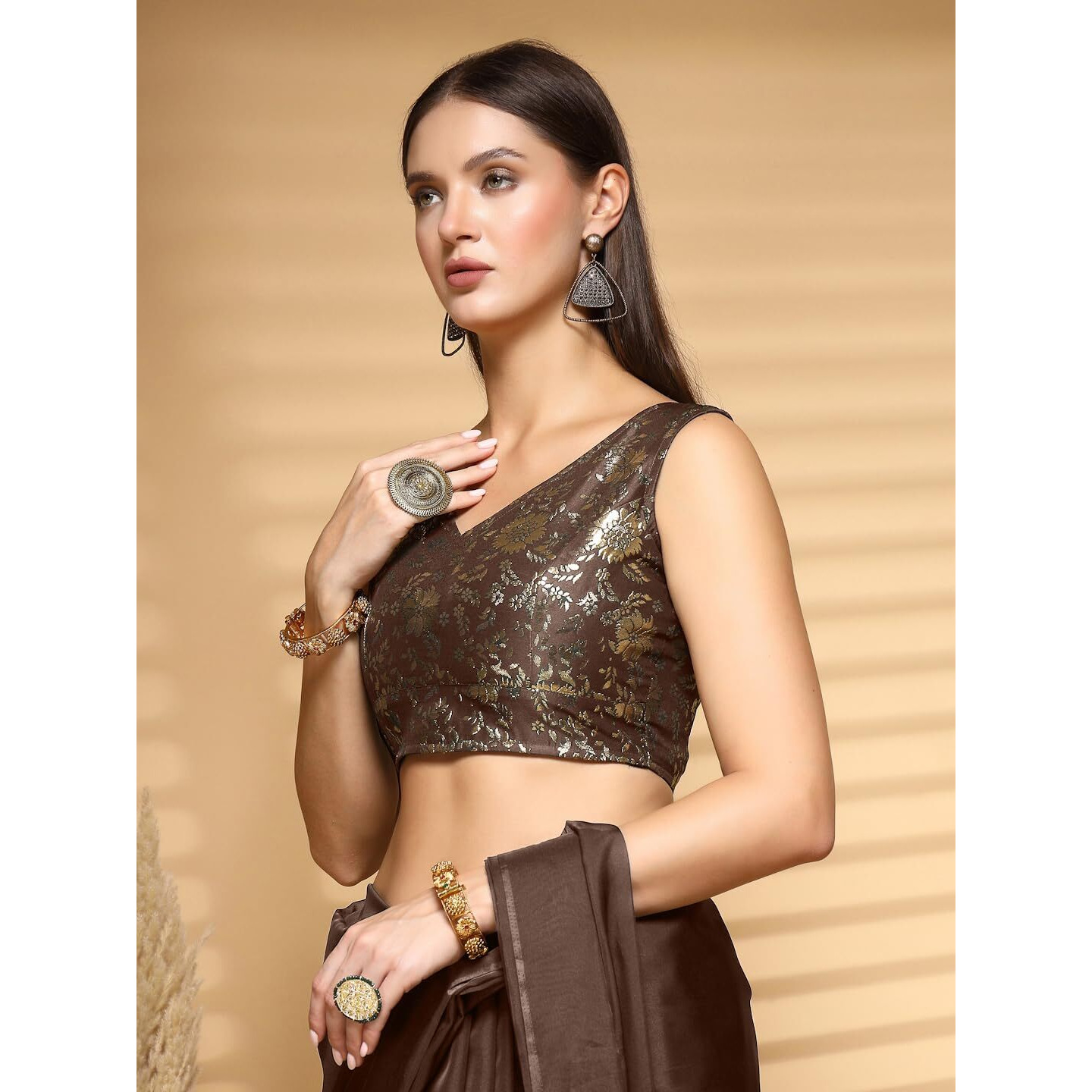 Oomph Readymade Blouse For Women, Brocade, Sleeveless, V-Neck, Rbbl701