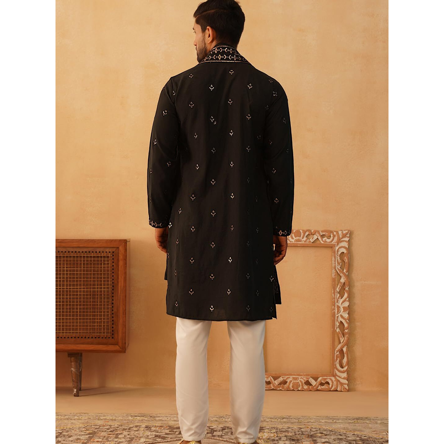 Jompers Men's Black Embroidered & Sequin Kurta Pyjama With Dupatta. (Black, L)