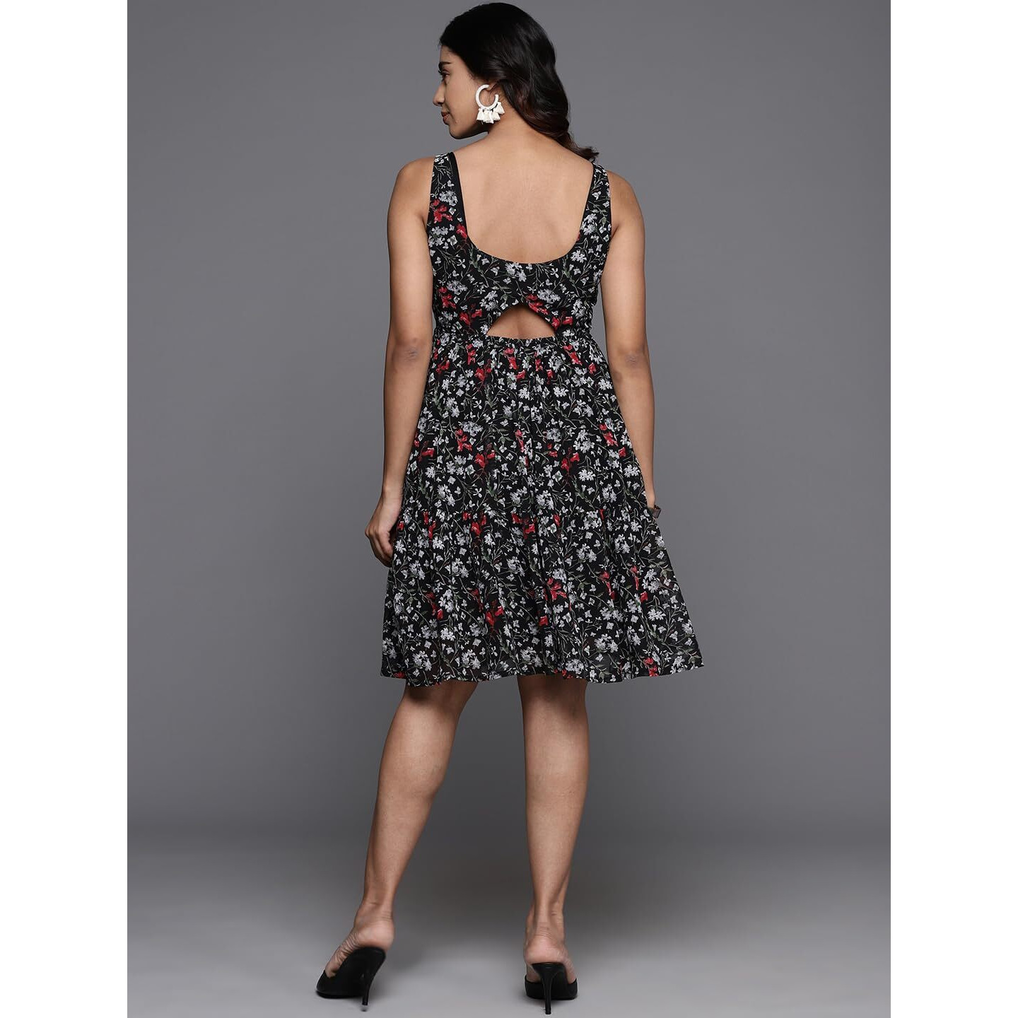 Varanga Women Black Floral Printed V-Neck Tiered Dress With Flared Hem