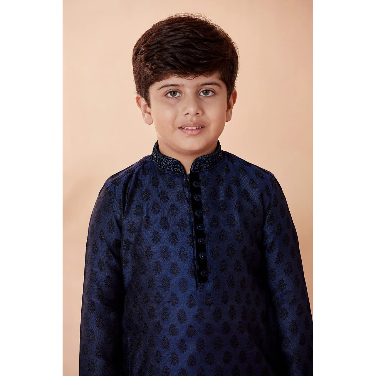 Manyavar Boys Blended Silk Kurta & Pyjama Set(8-10 Years)