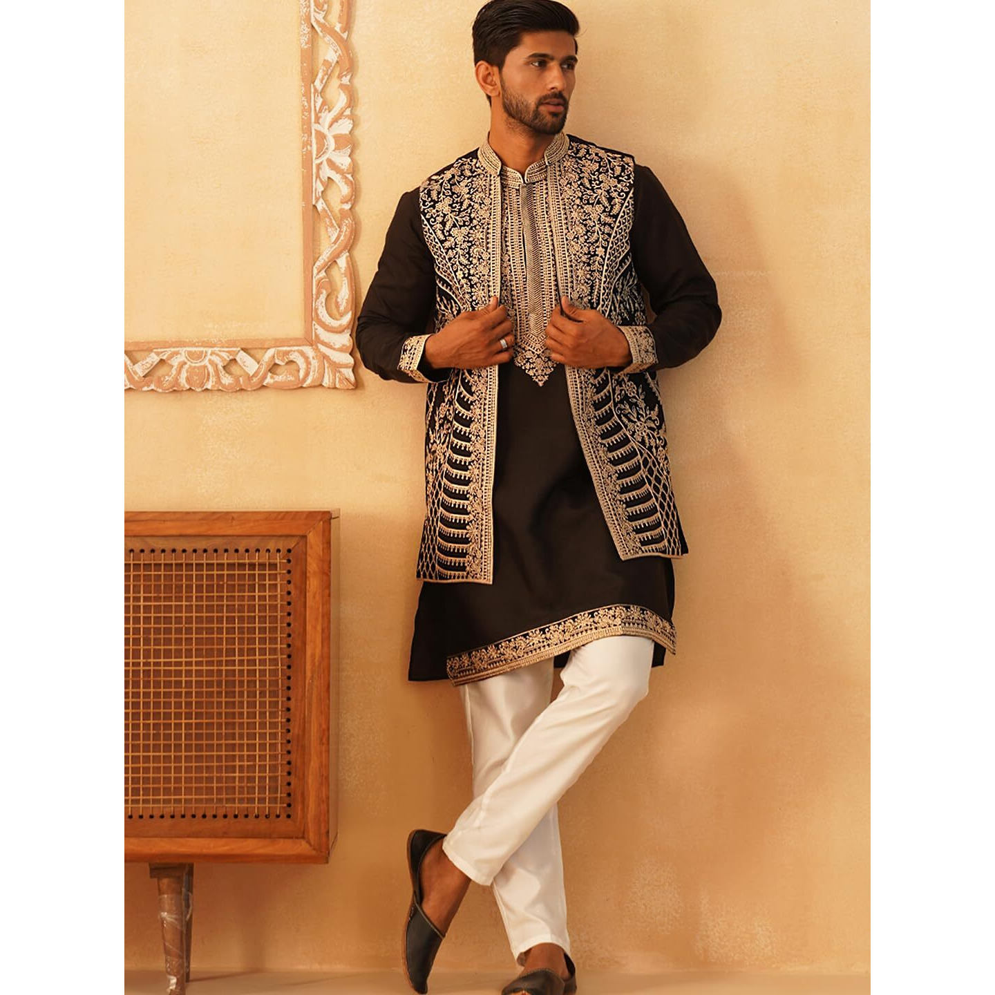 Jompers Men Black Embroidered Waistcoat And Kurta Pyjama (Black, Xxl)