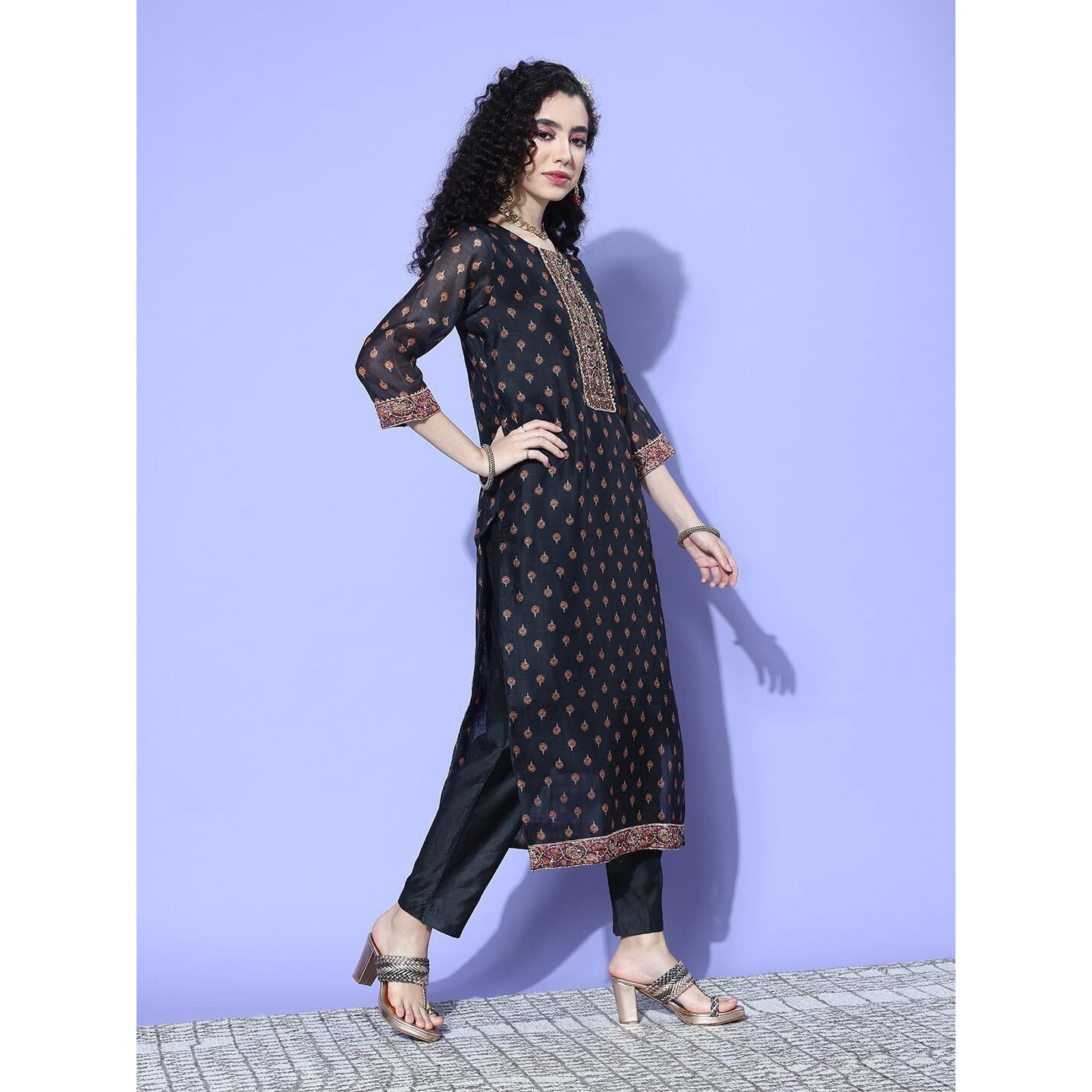 Varanga Women Black Floral Printed Kurta Paired With Tonal Bottom And Thread Embroidered Dupatta