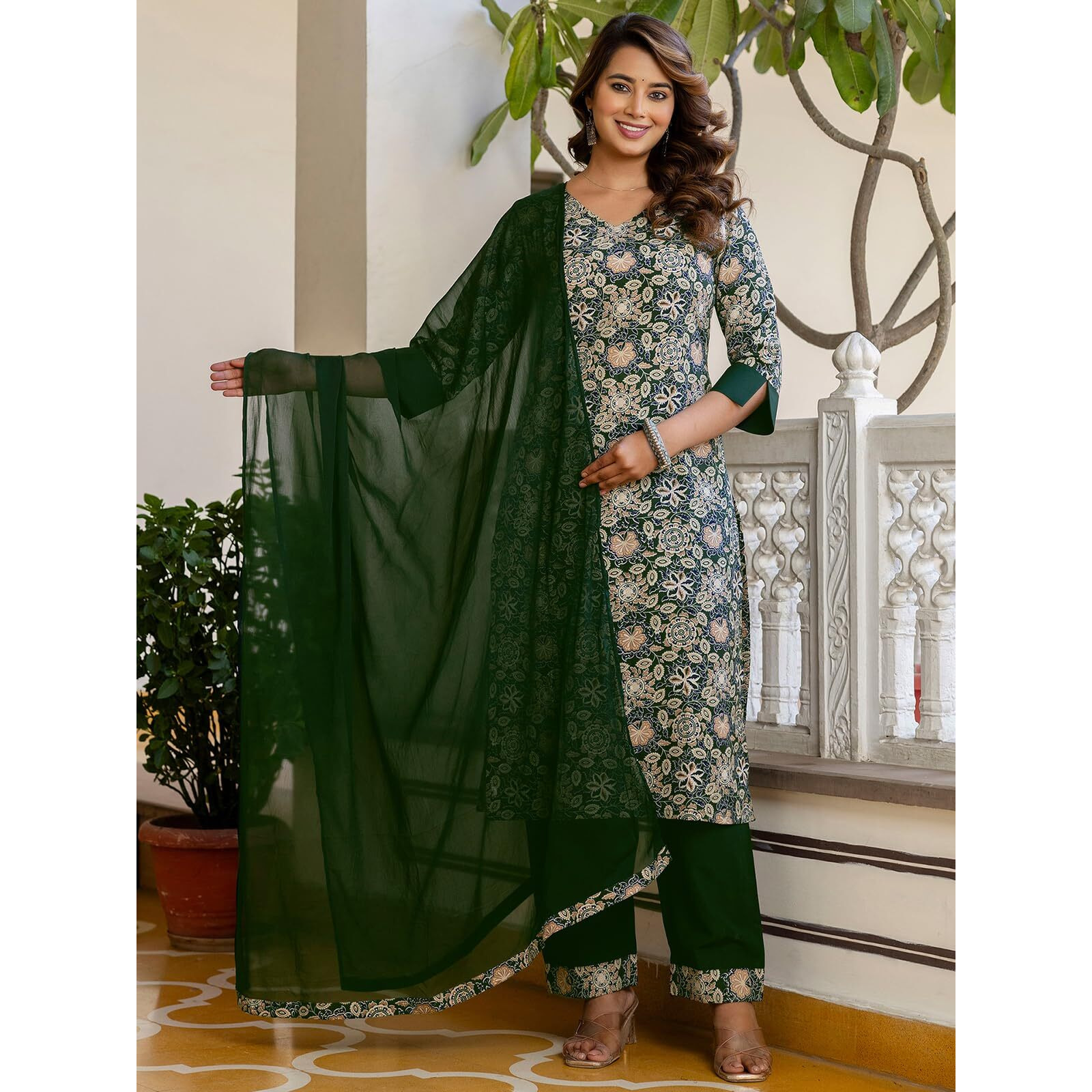 Sanisa Women's Crepe Floral Printed Straight Kurta With Pant And Dupatta Set (231Kbd2443N-Xxl_Green & Beige & Multi)