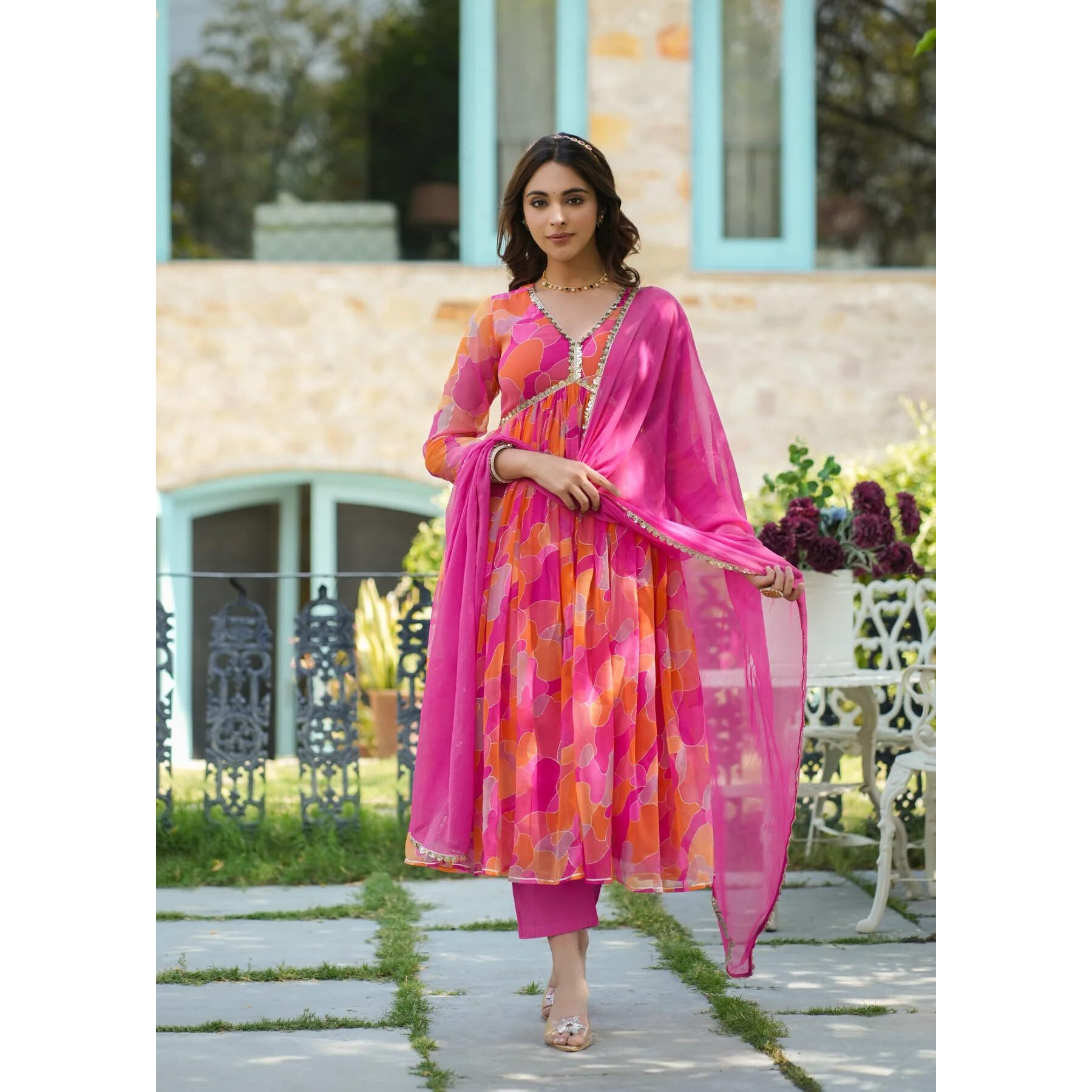 Xomantic Fashion Pink Georgette Printed Alia Cut Suit Set (Medium, Pink)