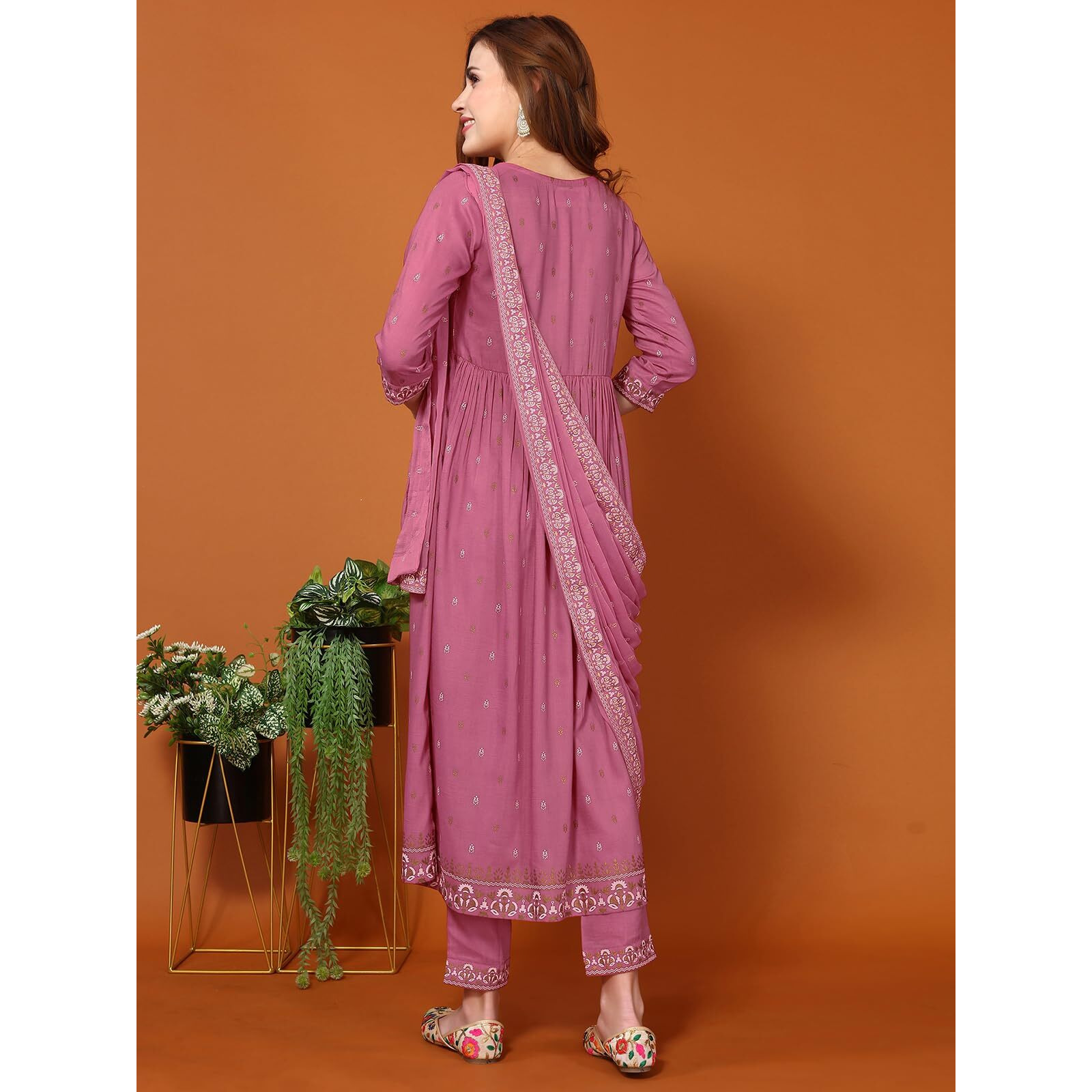 Sanisa Women's Chinnon Pigment & Foil Printed Anarkali Kurta With Pant And Pigment Printed Dupatta (66Kbd755Nz-L_Dusty Pink)
