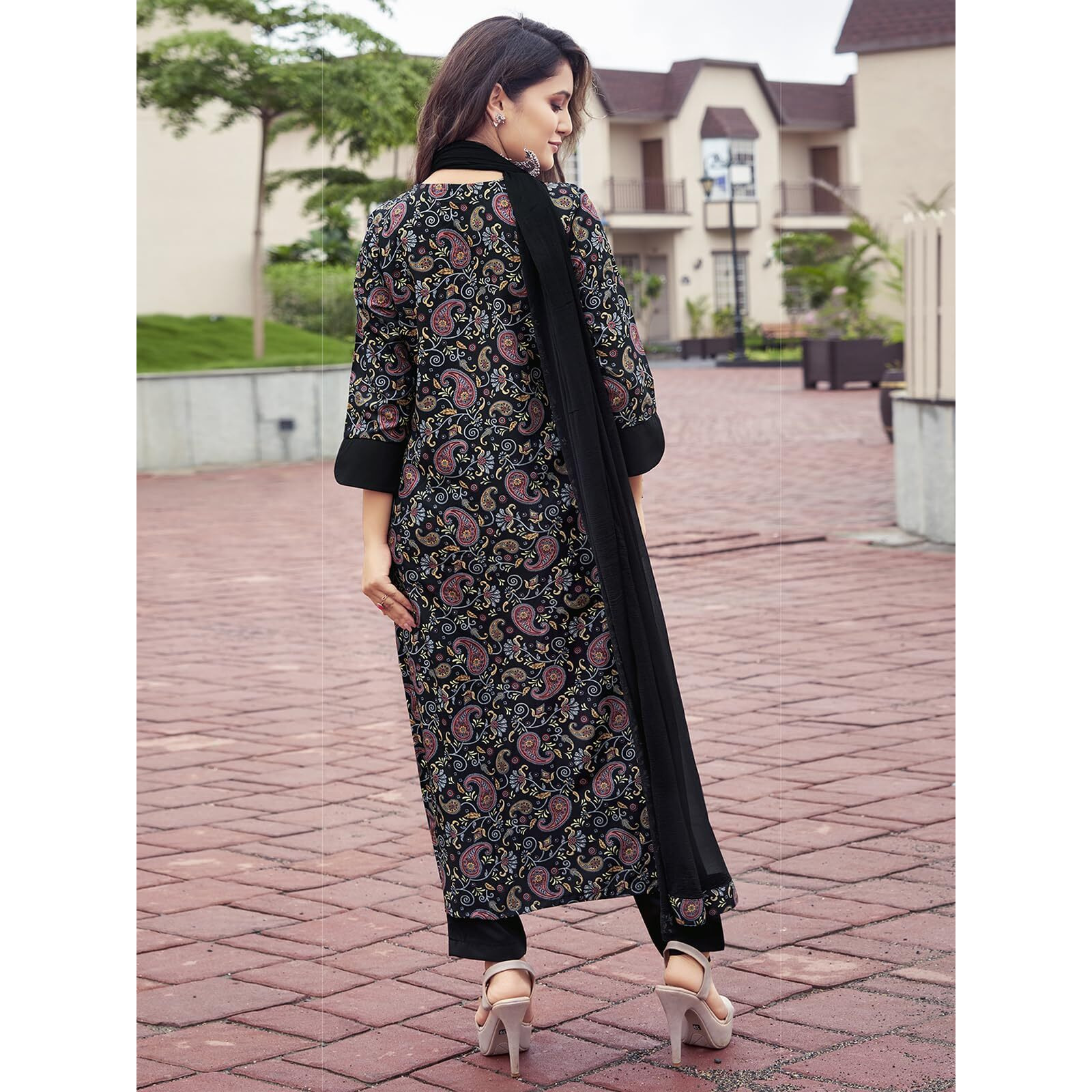 Sanisa Women's Crepe Printed Straight Kurta With Pant And Dupatta Set (100Kbd1095Nr-M_Black & Multi)
