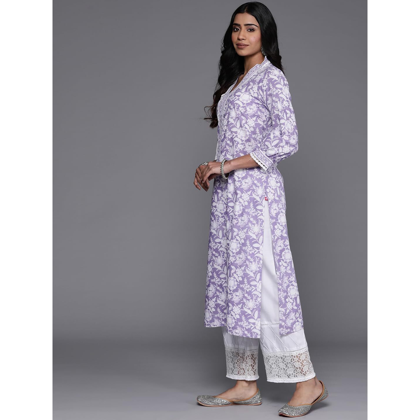 Varanga Women Floral Printed V-Neck With Lace Detail Kurta Lavender