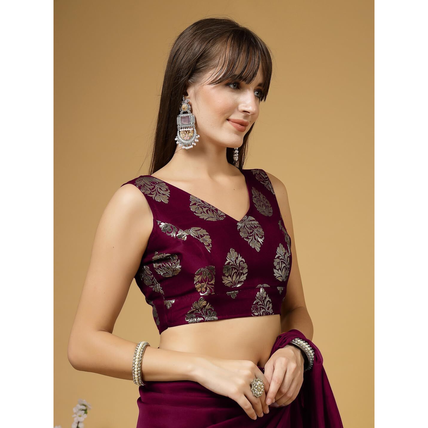 Oomph Women's Indian Ethnic Wear Designer Big Paisley Pattern Zari Work V Neck Sleeveless Aubergine Purple Color Brocade Readymade Blouse For Saree Or Lehnga And Fusion Twist. Xl