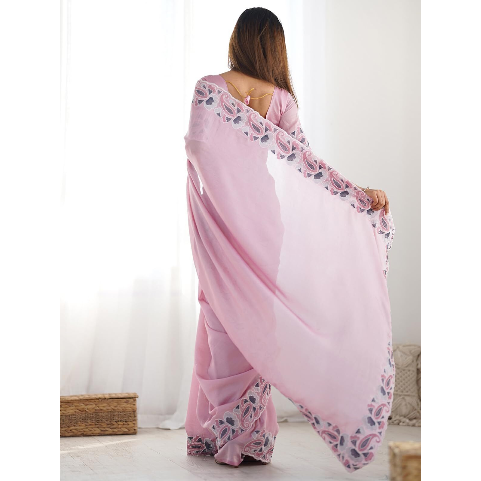 Satrani Women's Silk Blend Embroidery Saree With Unstitched Blouse Piece (4135S145N_Dull Pink)